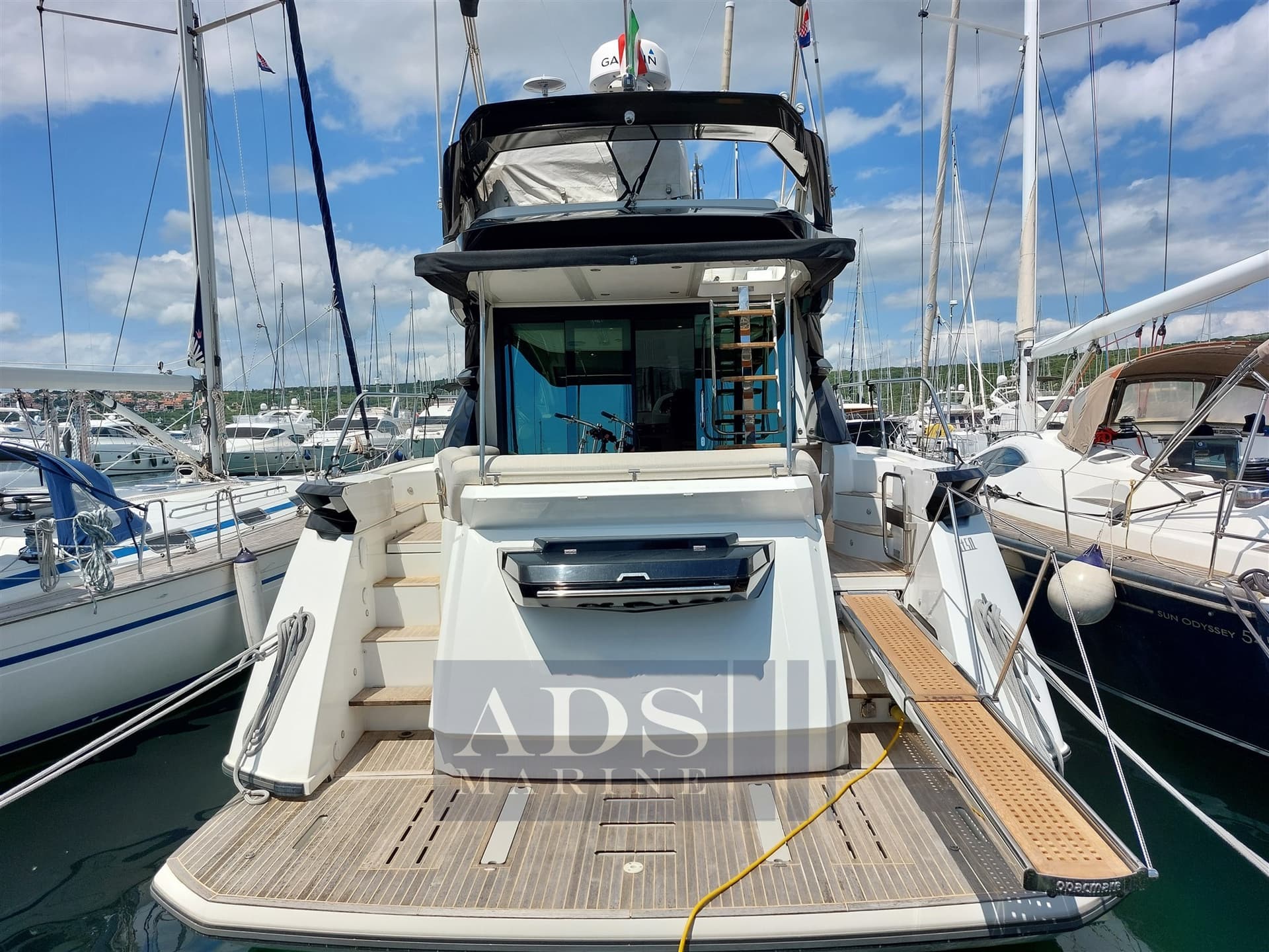 Beneteau Gran Turismo 50 Fly - Interior View Beneteau Gran Turismo 50 Fly - Interior View