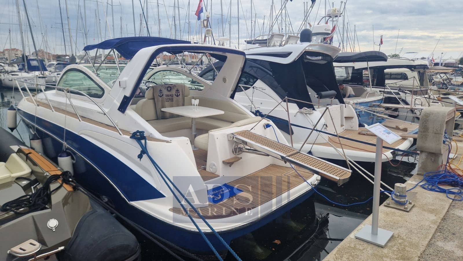 Prinz 33 - Interior View Prinz 33 - Interior View