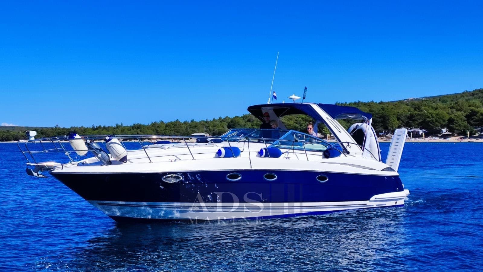 Monterey Boats 375 - Main View Monterey Boats 375 - Main View