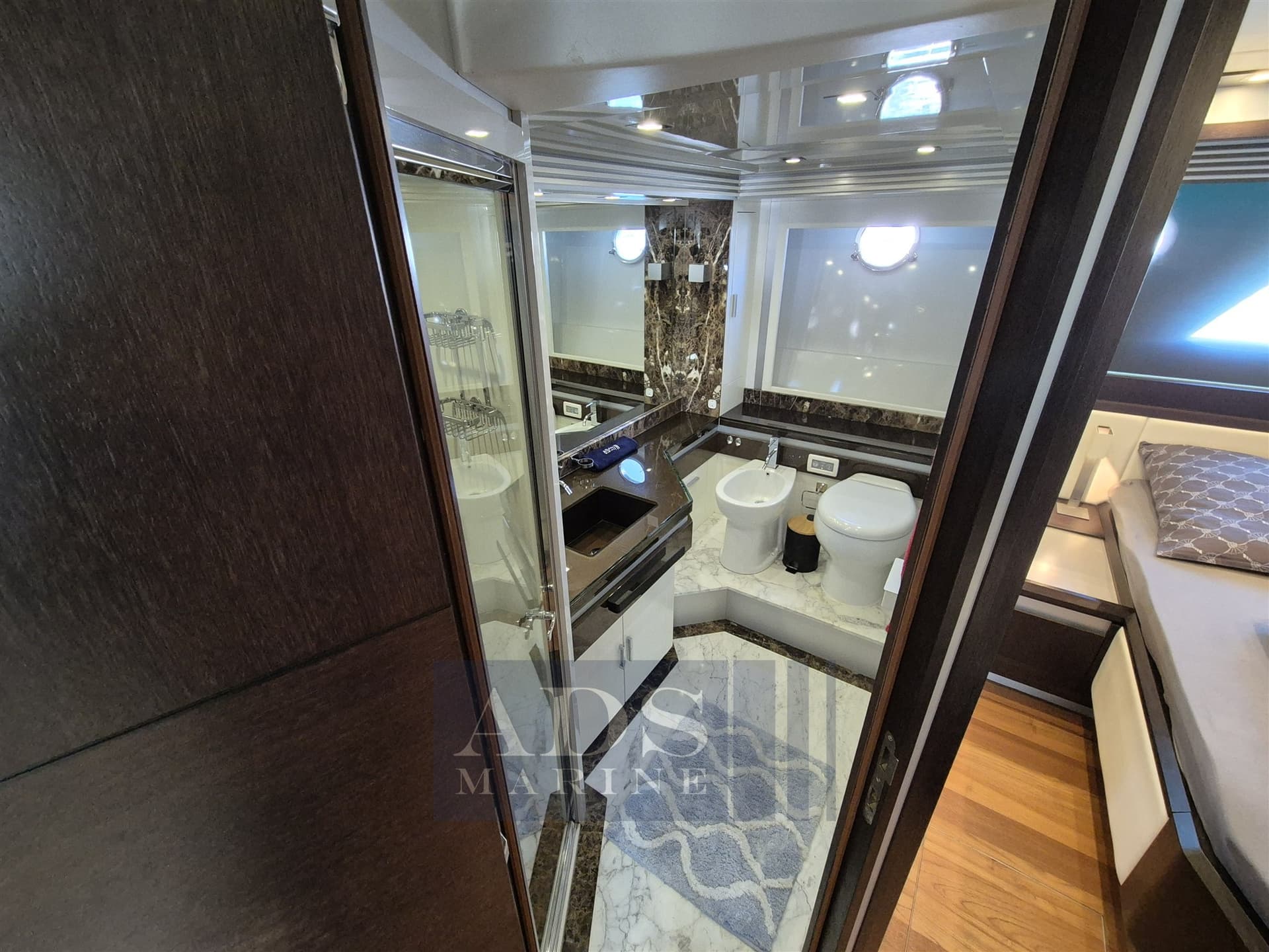 Dominator Yachts 62 usato - foto hero 29