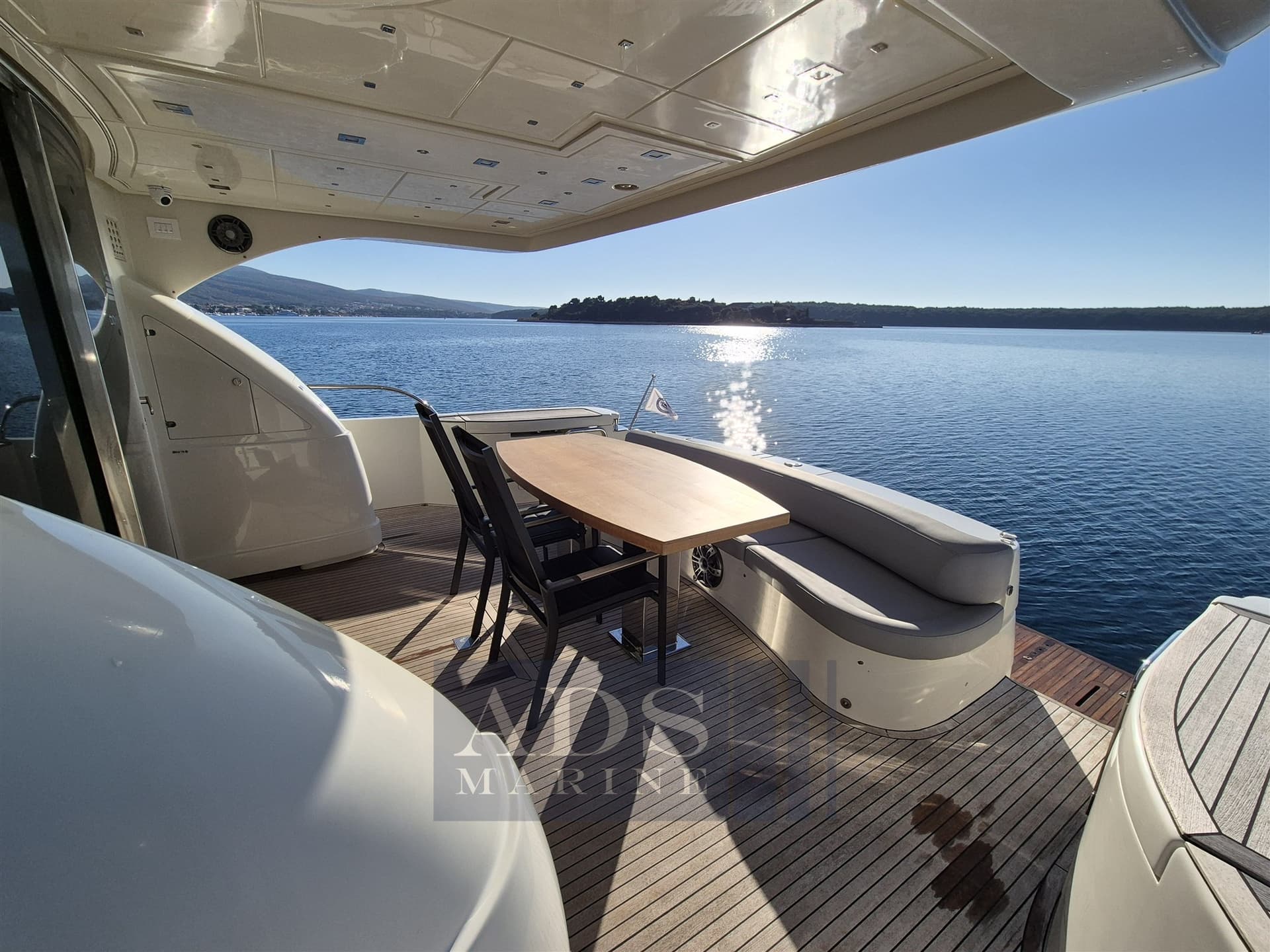 Dominator Yachts 62 usato - foto hero 8