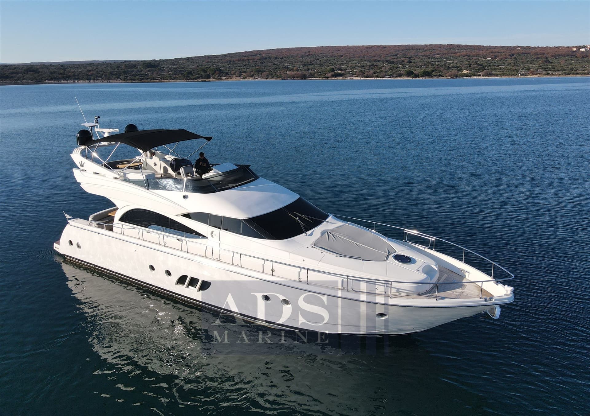 Dominator Yachts 62 - Main View Dominator Yachts 62 - Main View
