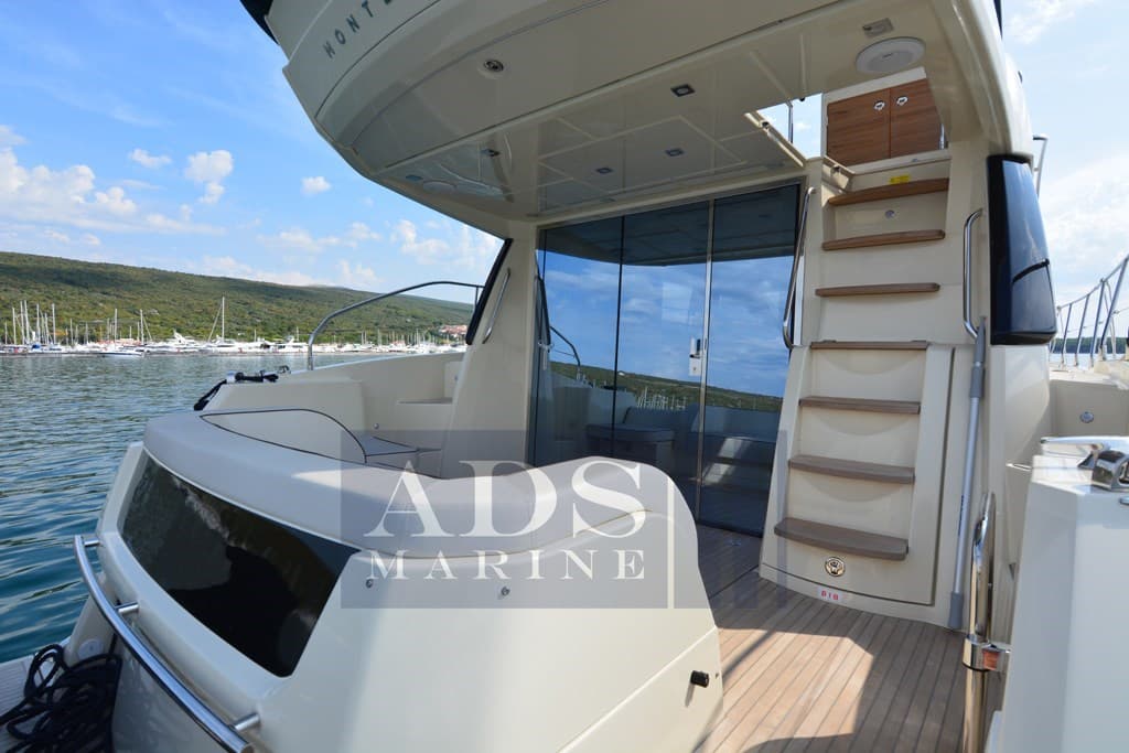 Beneteau Monte Carlo 5 - Deck View Beneteau Monte Carlo 5 - Deck View