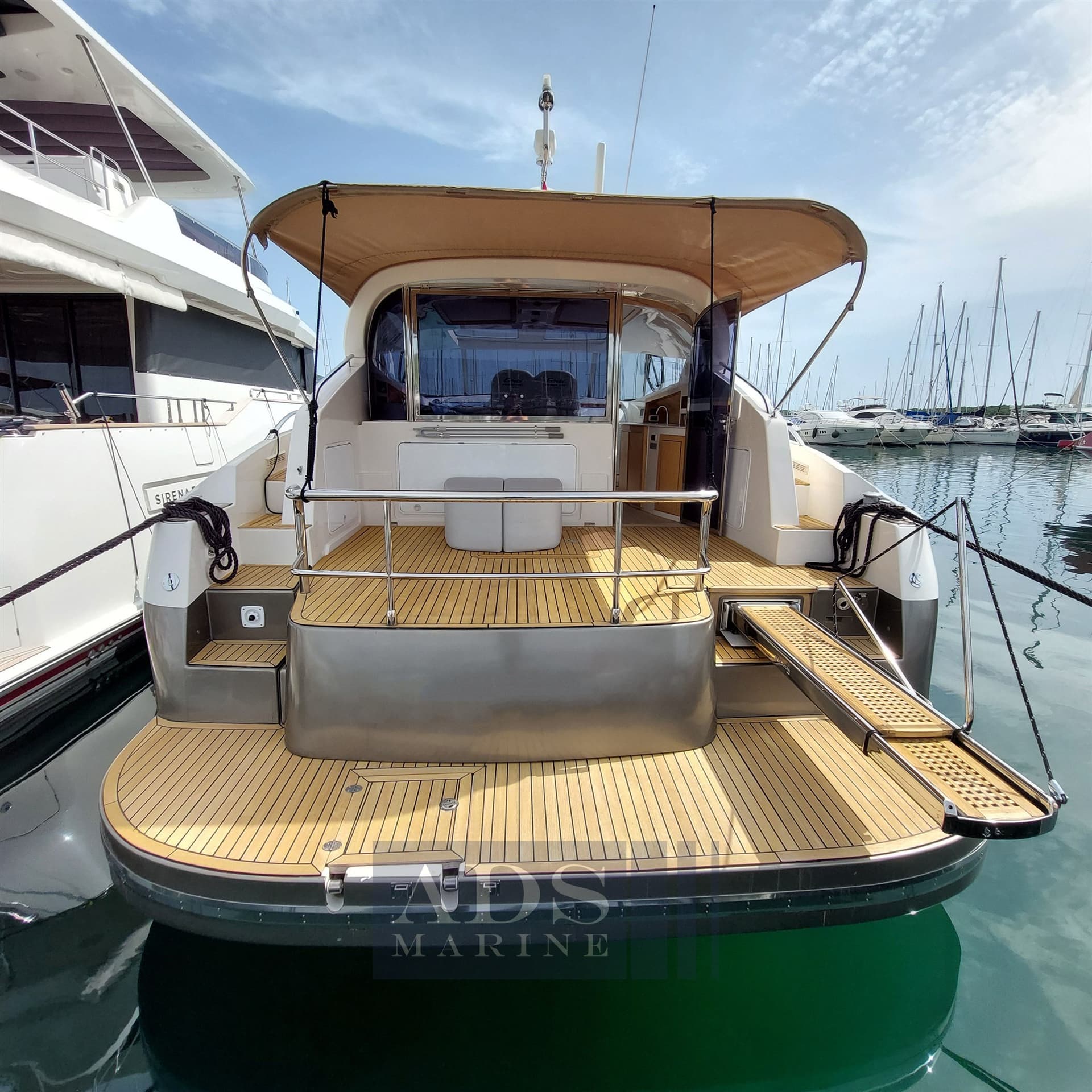 Primatist G 46' - Deck View Primatist G 46' - Deck View