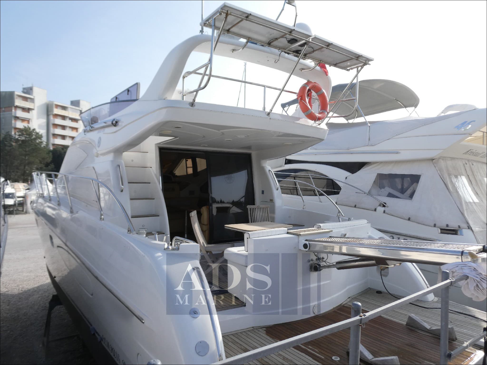 Raffaelli Compass Rose 50 - Main View Raffaelli Compass Rose 50 - Main View