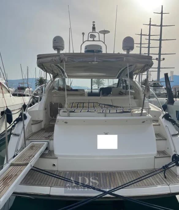 Princess Yachts V45 - 45 - Detail View 1 Princess Yachts V45 - 45 - Detail View 1