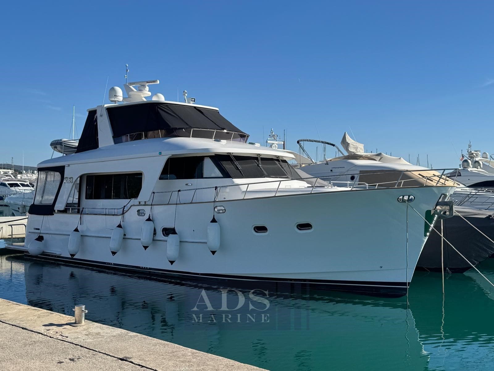 Explorer 58 - Main View Explorer 58 - Main View