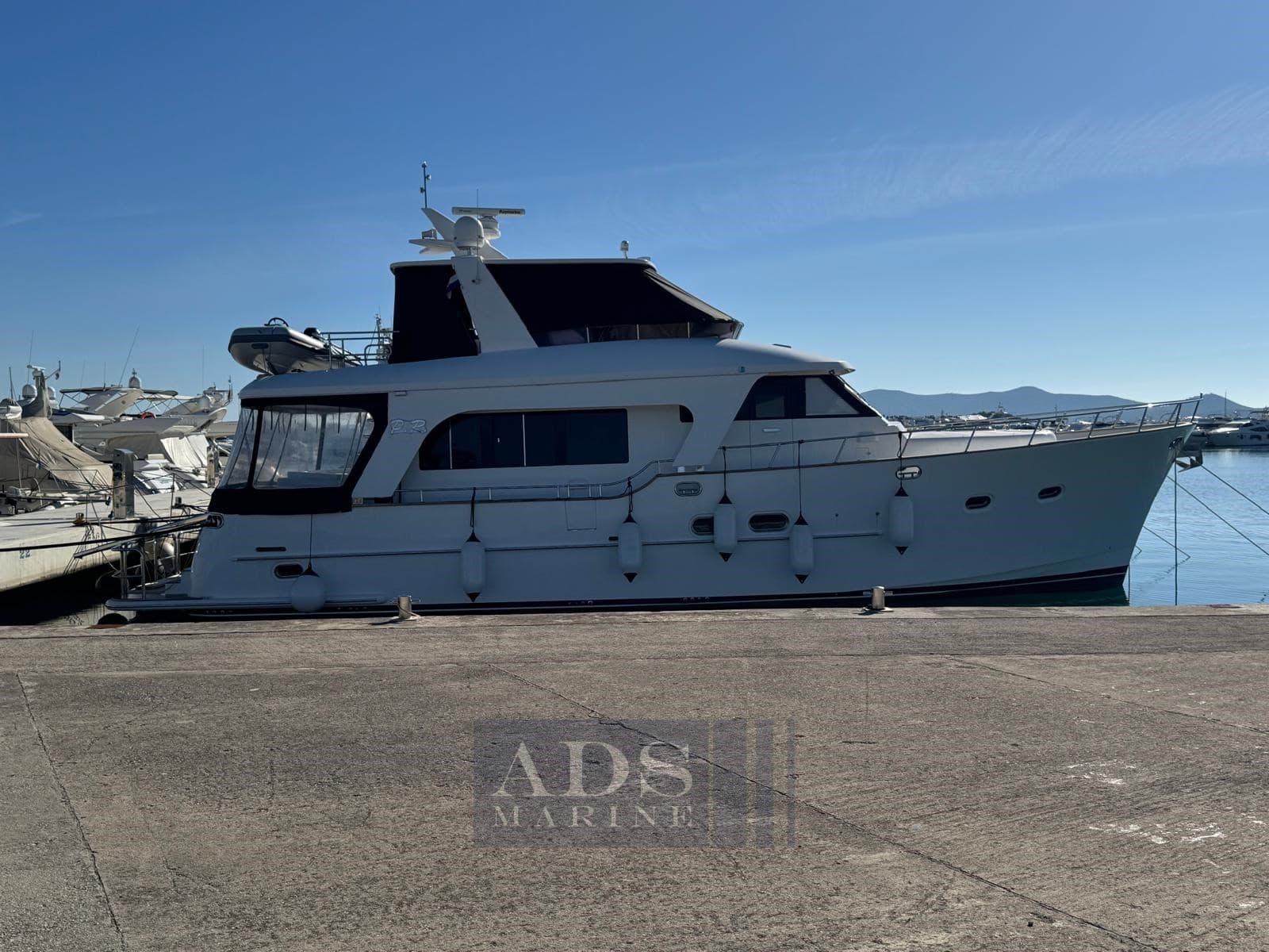 Explorer 58 - Detail View 1 Explorer 58 - Detail View 1