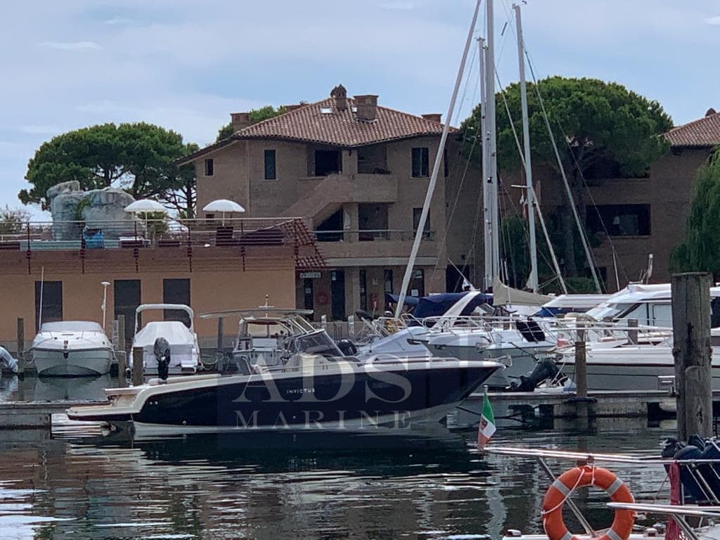 Invictus Cx280 - Main View Invictus Cx280 - Main View