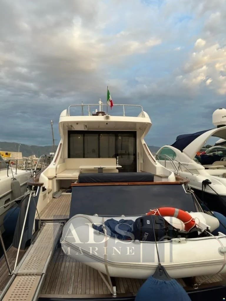 Austin Parker AP 48 SUNDECK used - hero image 5