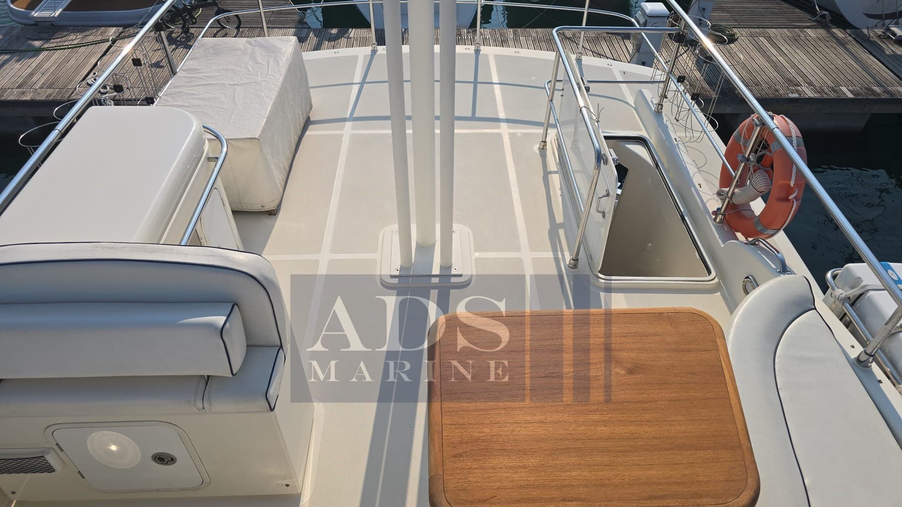 Cantiere Estensi Maine 480 - Deck View Cantiere Estensi Maine 480 - Deck View