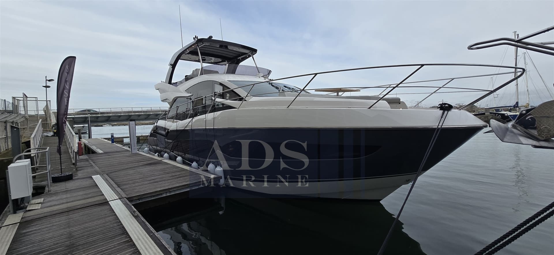 Sunseeker Manhattan 55 - Main View Sunseeker Manhattan 55 - Main View
