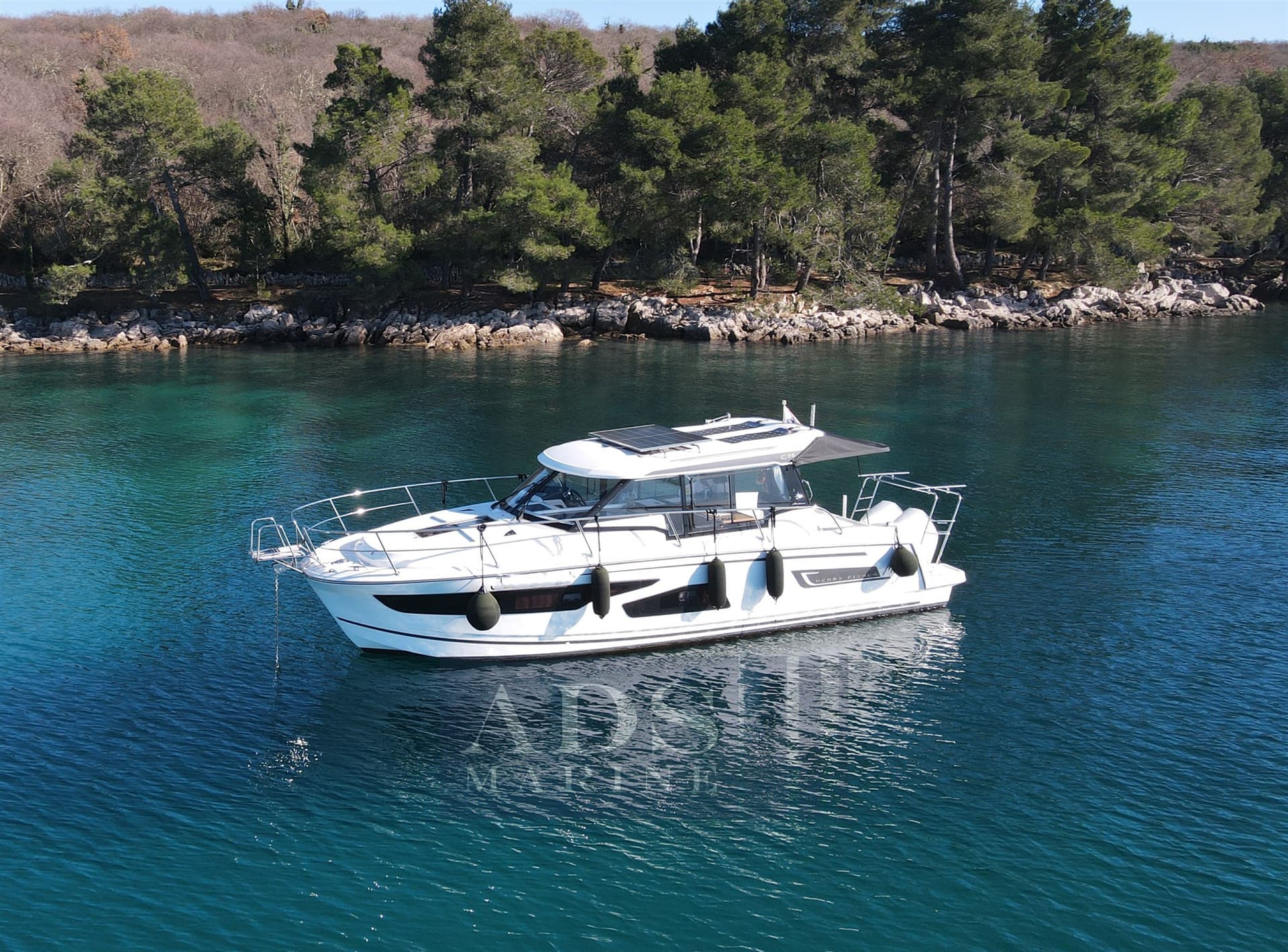 Jeanneau Merry Fisher 1095 gebraucht - Hauptansicht