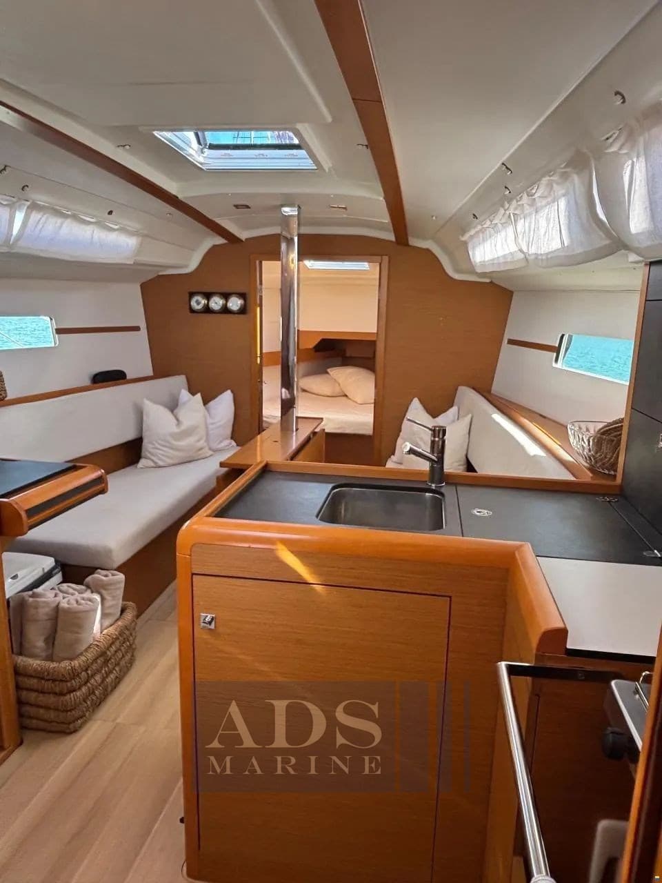 Jeanneau SUN ODYSSEY 349 usato - foto hero 5