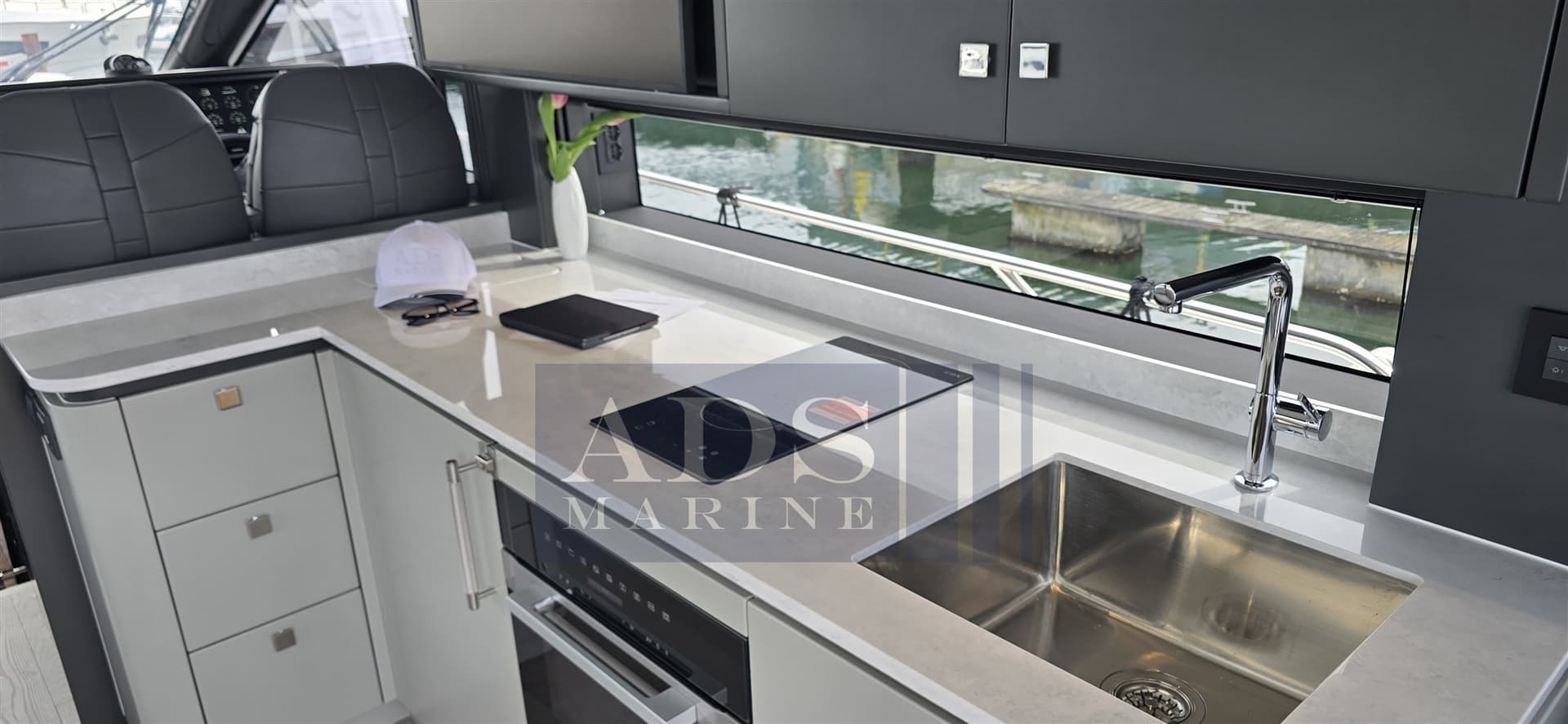 Sunseeker Predator 55 - Interior View Sunseeker Predator 55 - Interior View