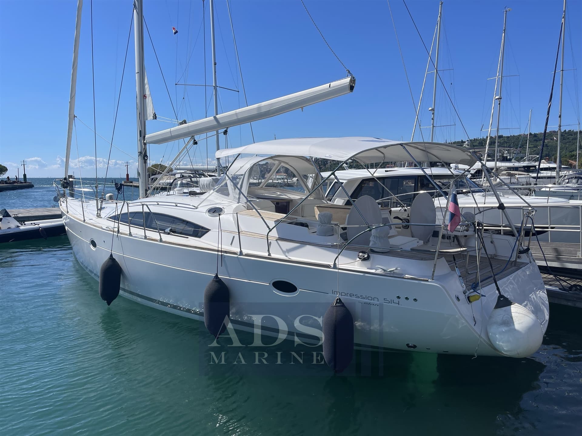 Elan 514 Impression - Main View Elan 514 Impression - Main View