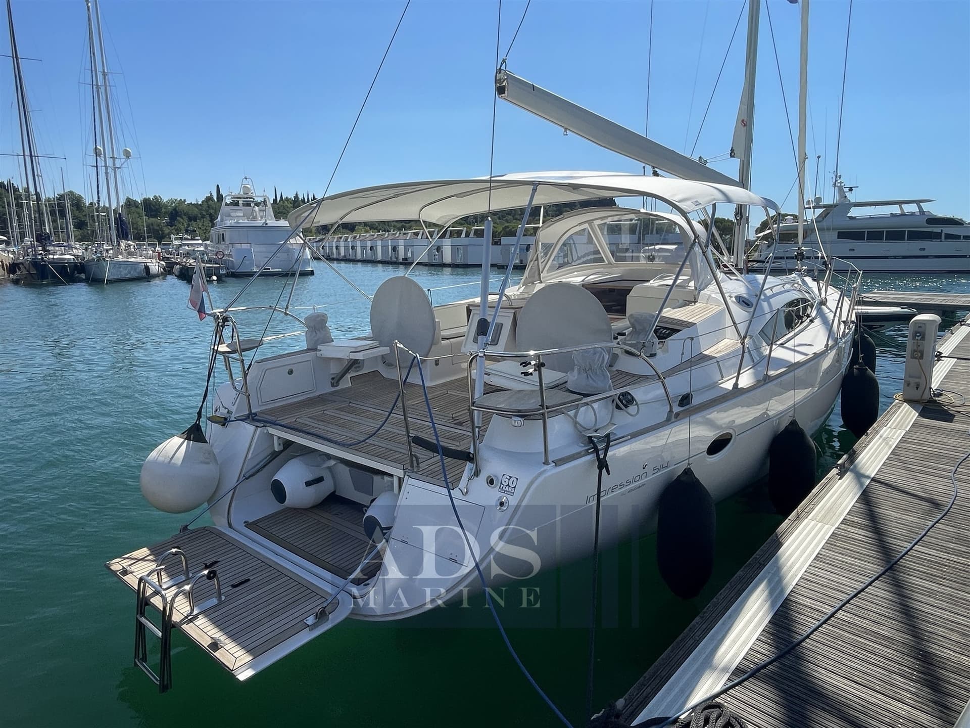 Elan 514 Impression - Deck View Elan 514 Impression - Deck View