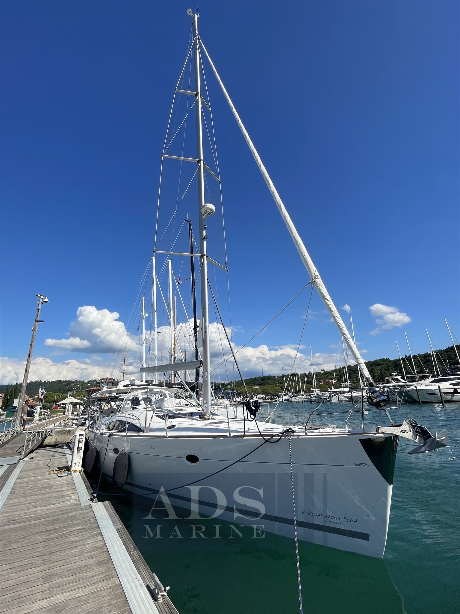 Elan 514 Impression - Interior View Elan 514 Impression - Interior View