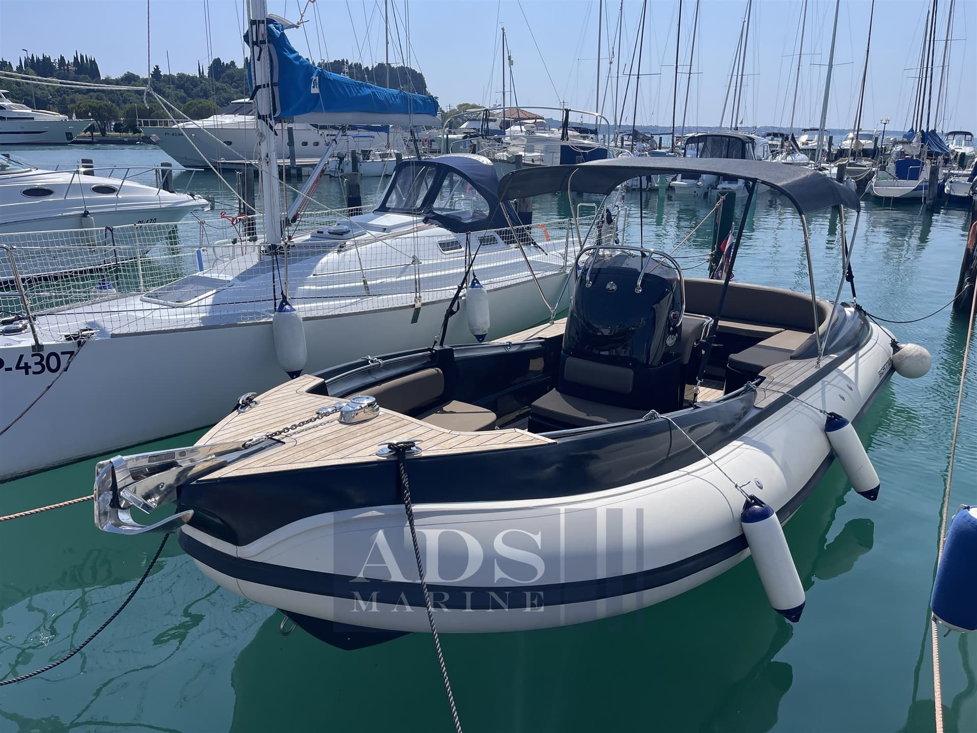 Scanner 710 - Main View Scanner 710 - Main View