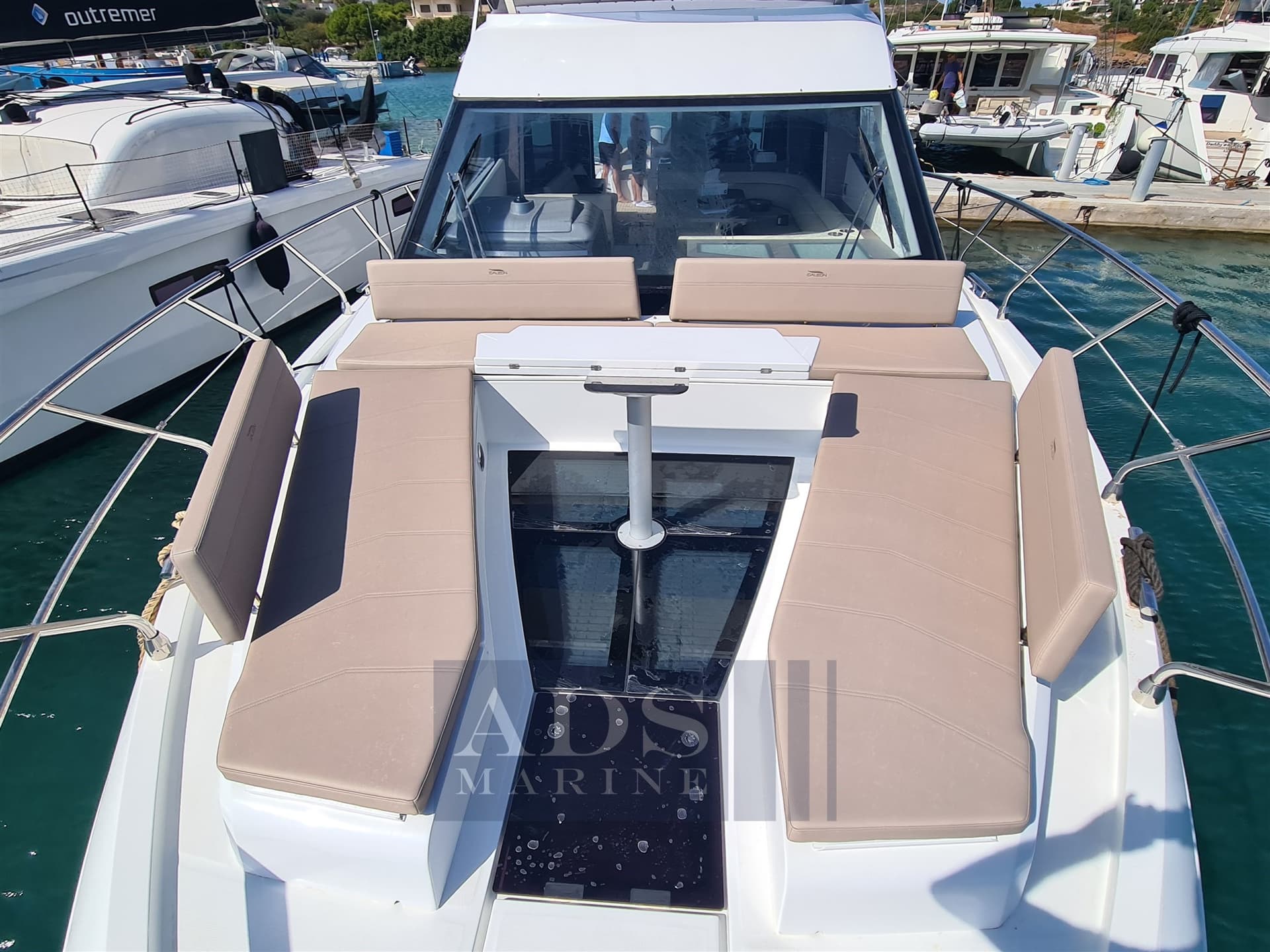 Galeon 500 Fly - Interior View Galeon 500 Fly - Interior View