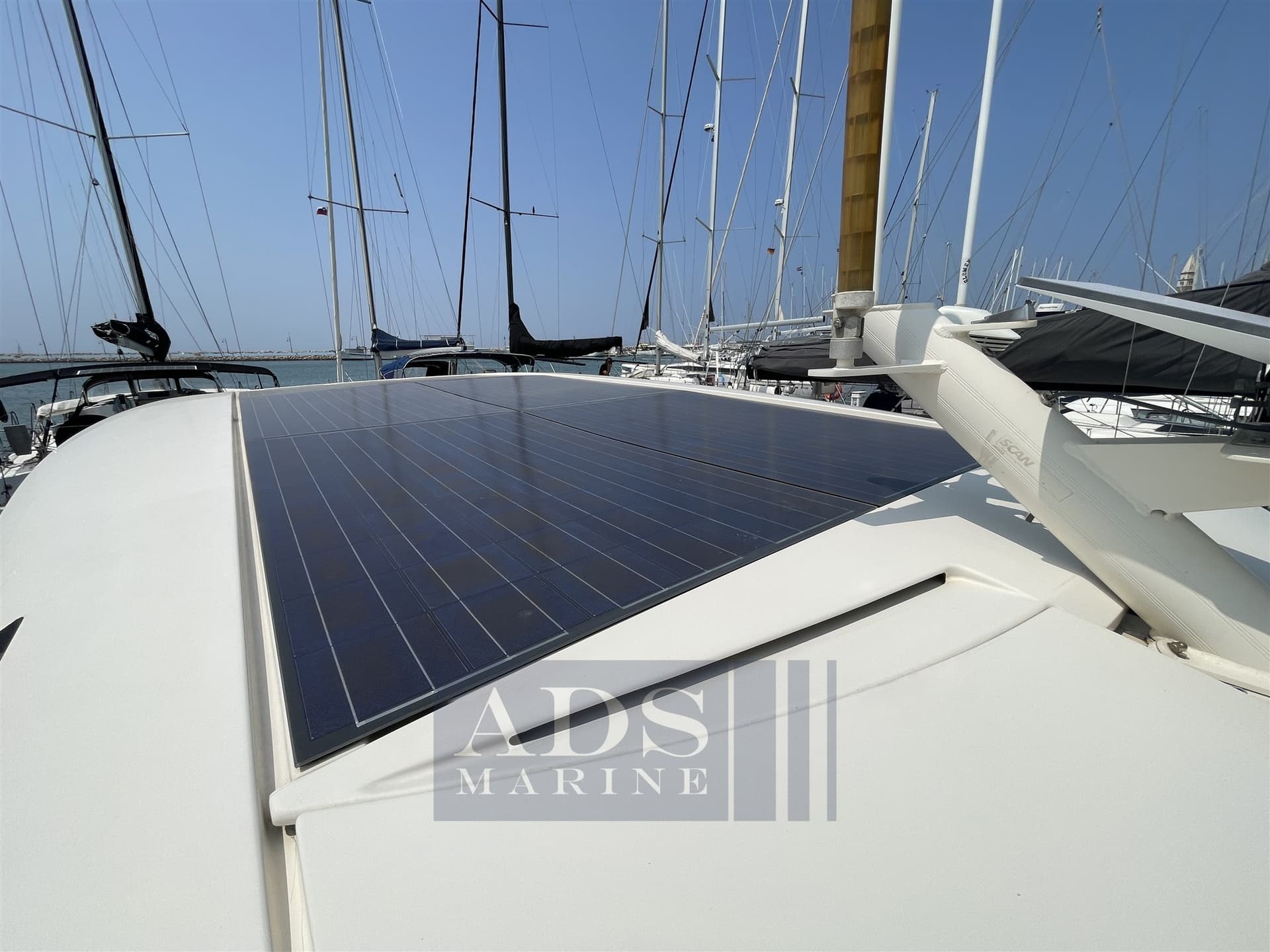Greenline 33 - Volvo Penta D3-220 gebraucht - Hauptbild 12