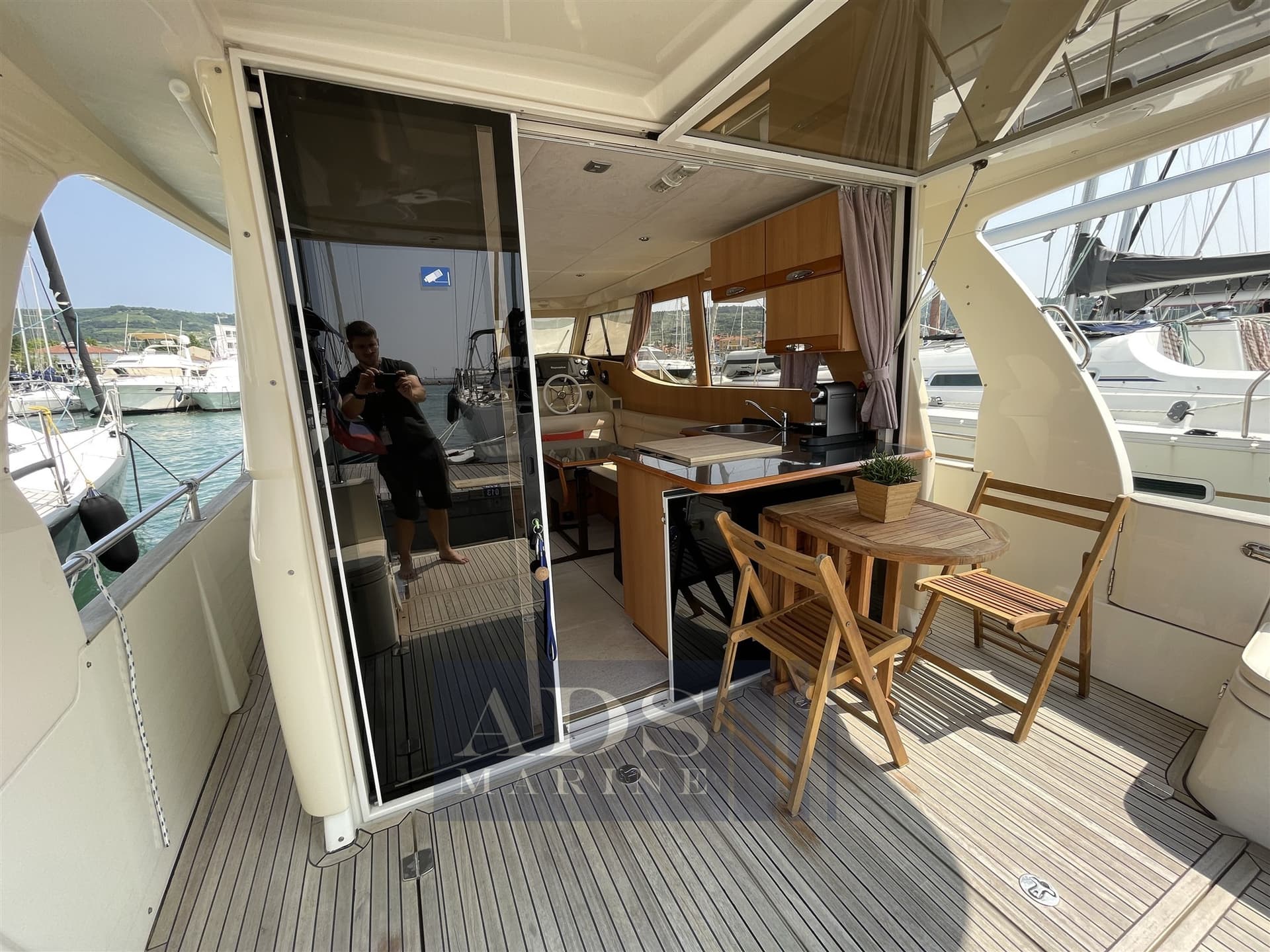 Greenline 33 - Volvo Penta D3-220 gebraucht - Hauptbild 7