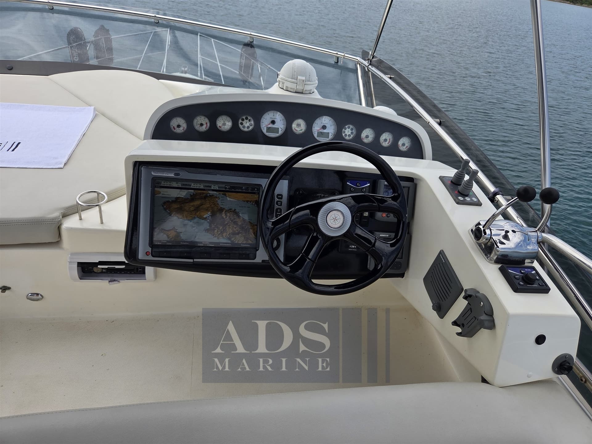Galeon 440 FLY gebraucht - Hauptbild 12