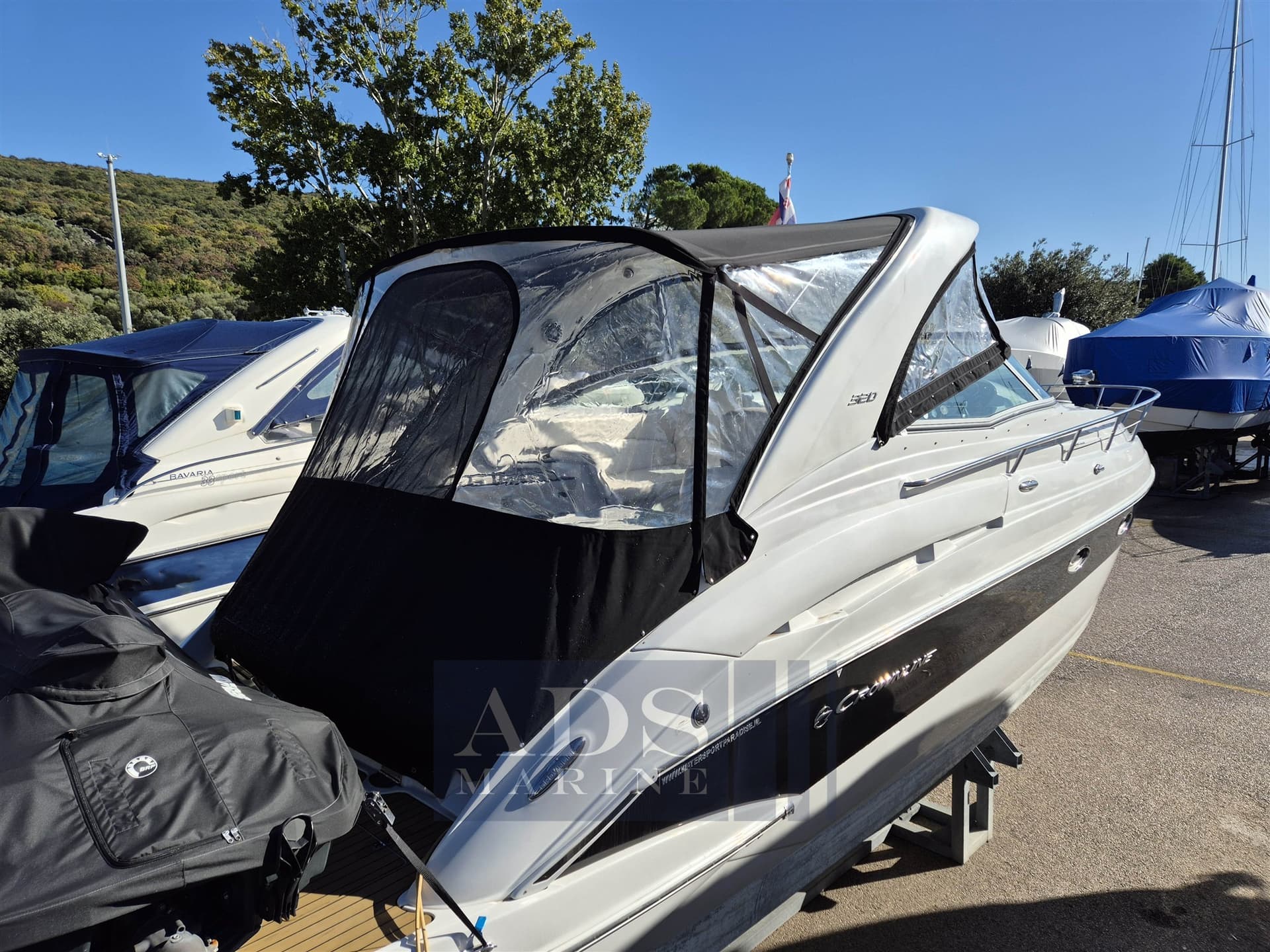 Crownline Crownline 320 Cr - Deck View Crownline Crownline 320 Cr - Deck View