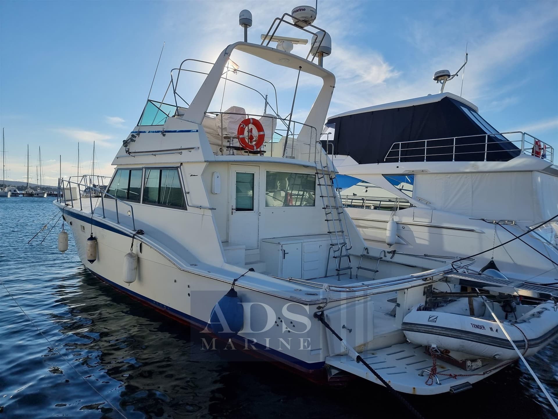 Hatteras Hatteras 52 - Main View Hatteras Hatteras 52 - Main View