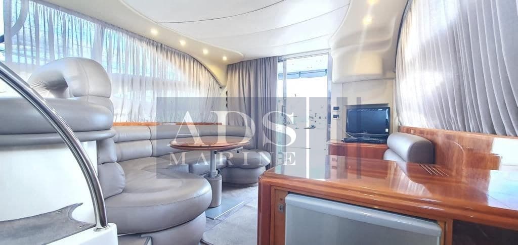 Azimut 39 - Interior View Azimut 39 - Interior View