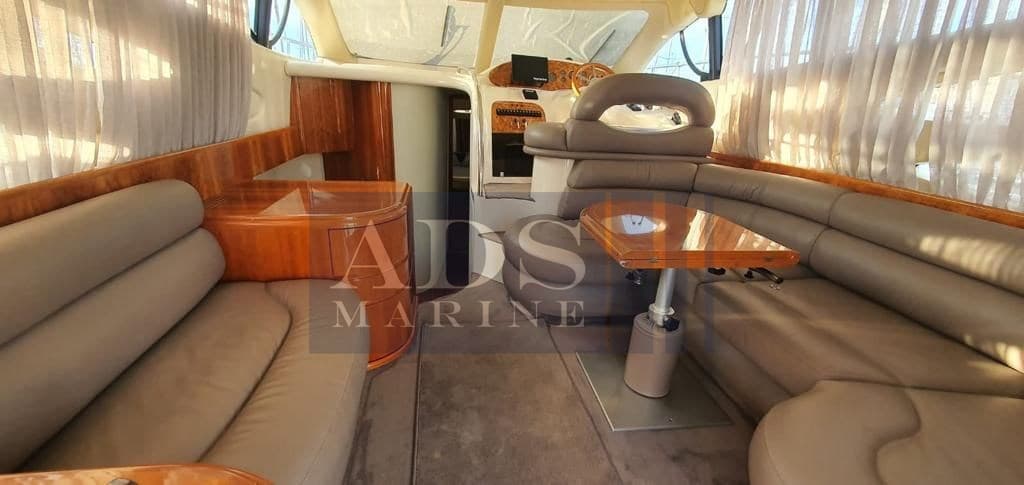 Azimut 39 - Deck View Azimut 39 - Deck View