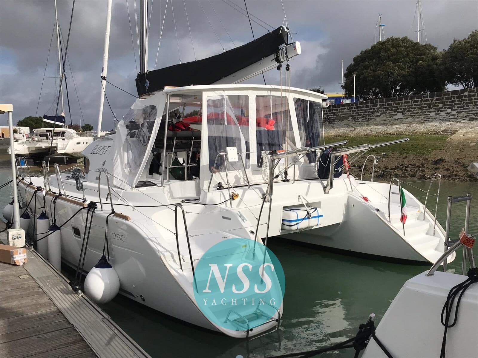 Lagoon Lagoon 380 - Interior View Lagoon Lagoon 380 - Interior View