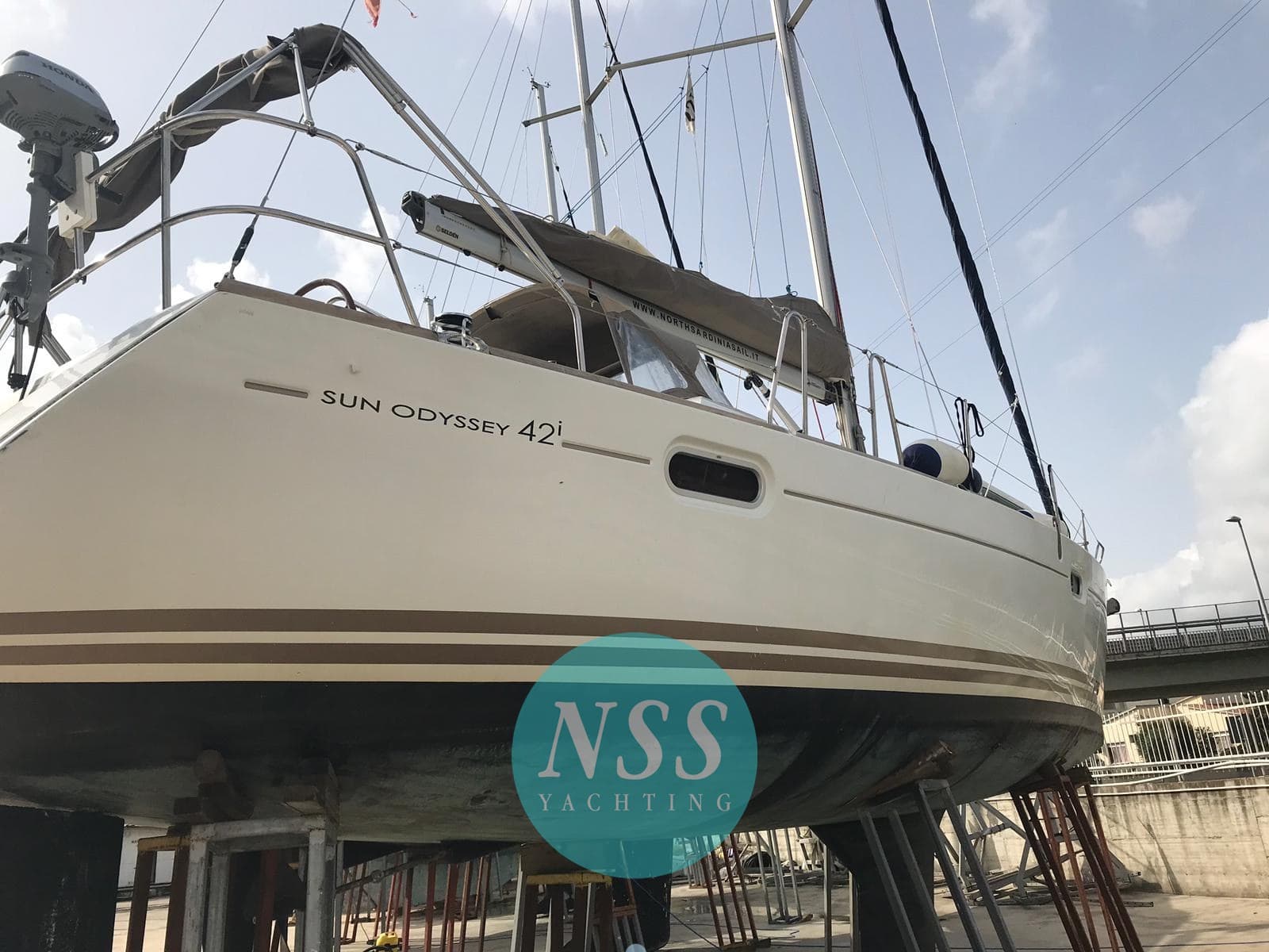 Jeanneau SUN ODYSSEY 42i usato - foto hero 17