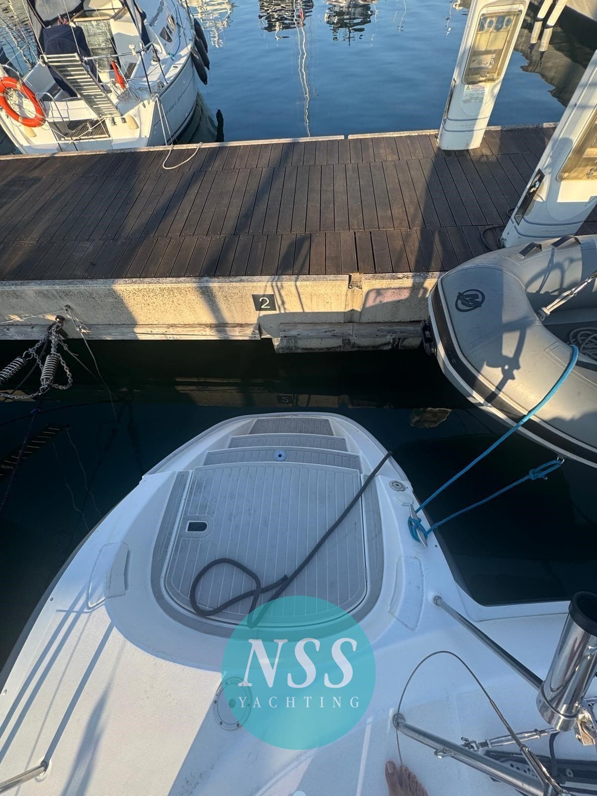 Lagoon Lagoon 380 - Deck View Lagoon Lagoon 380 - Deck View