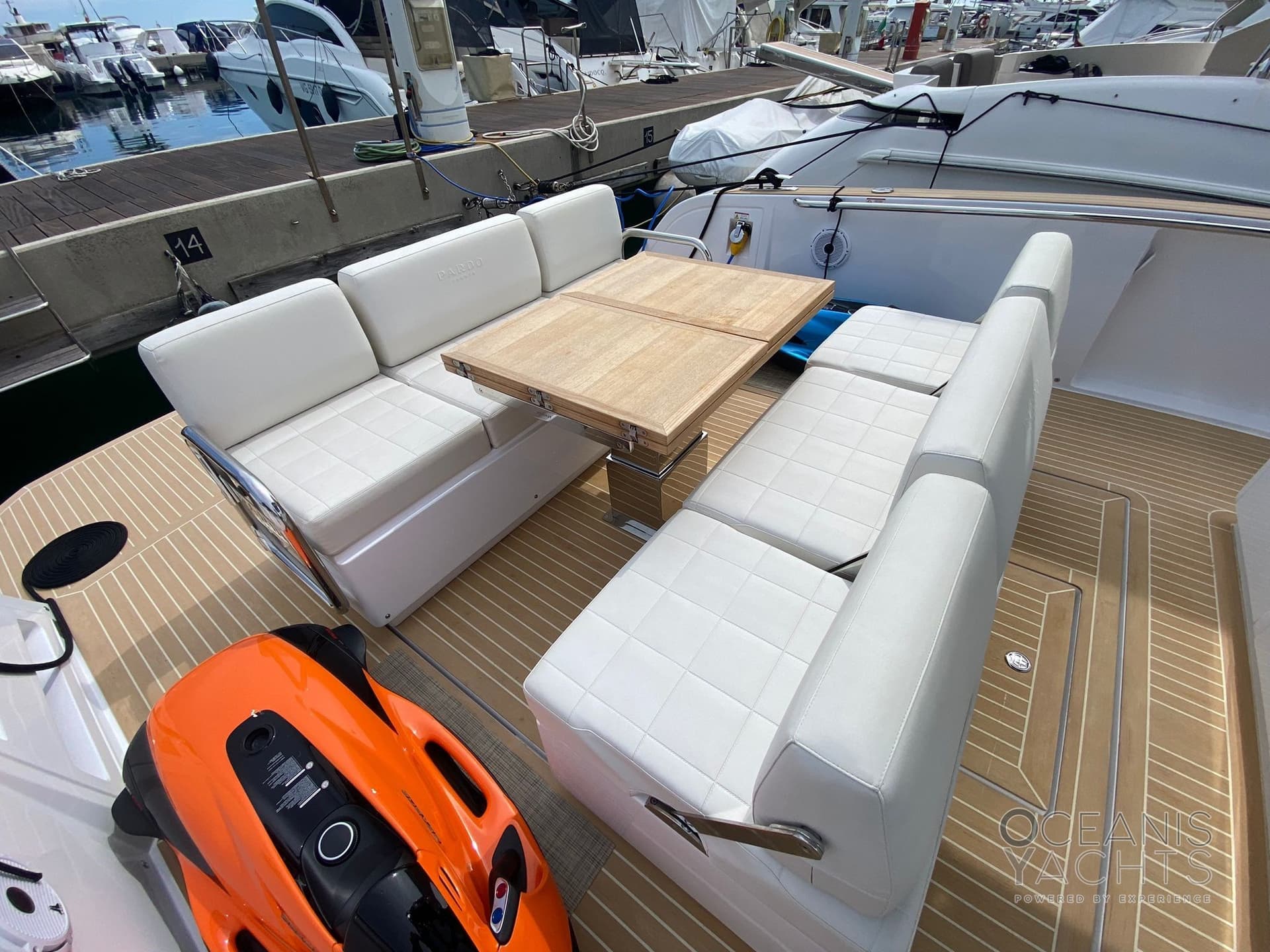 Pardo Yachts Pardo 38 - Deck View Pardo Yachts Pardo 38 - Deck View