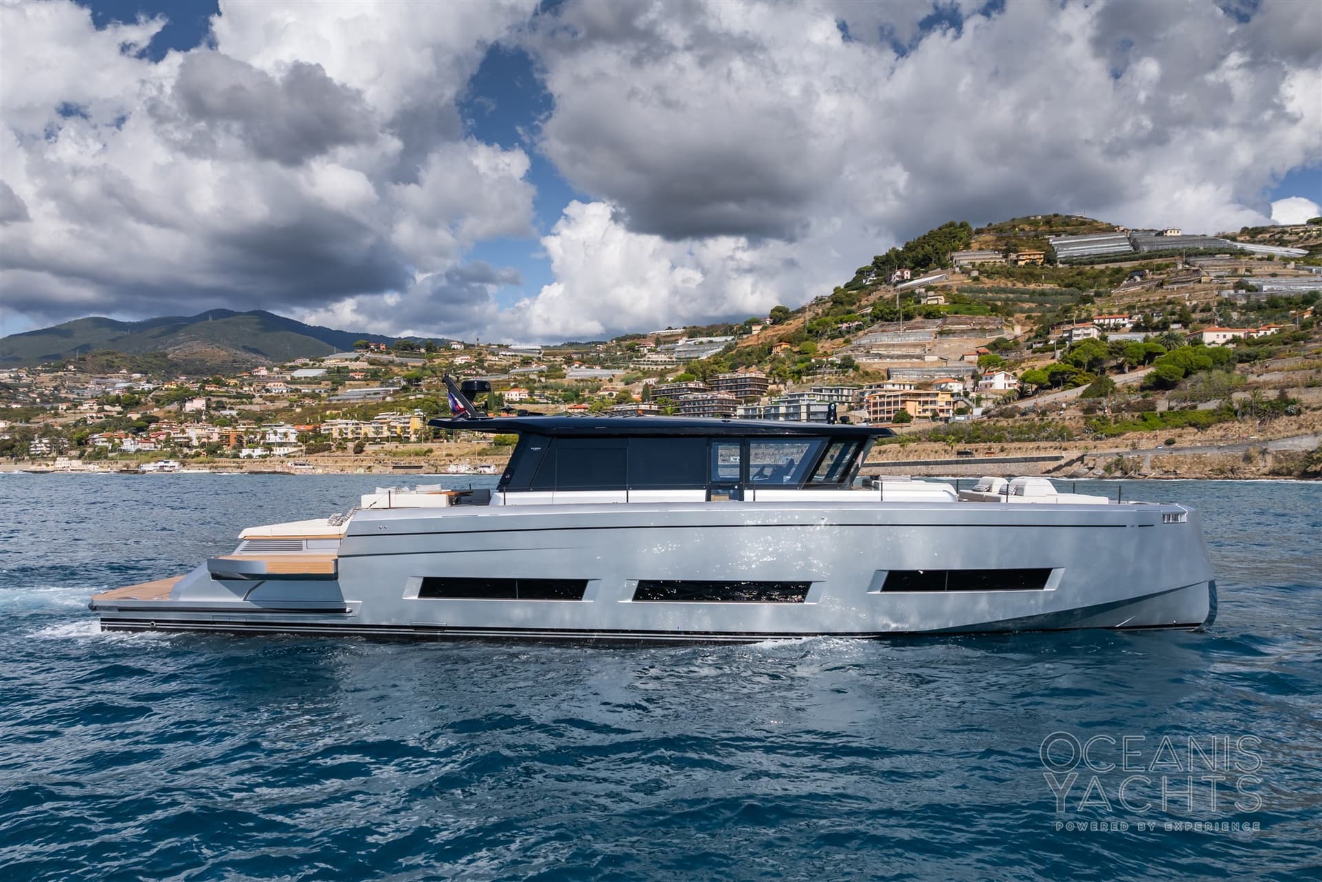 Pardo Yachts GT 75 used - hero image 8
