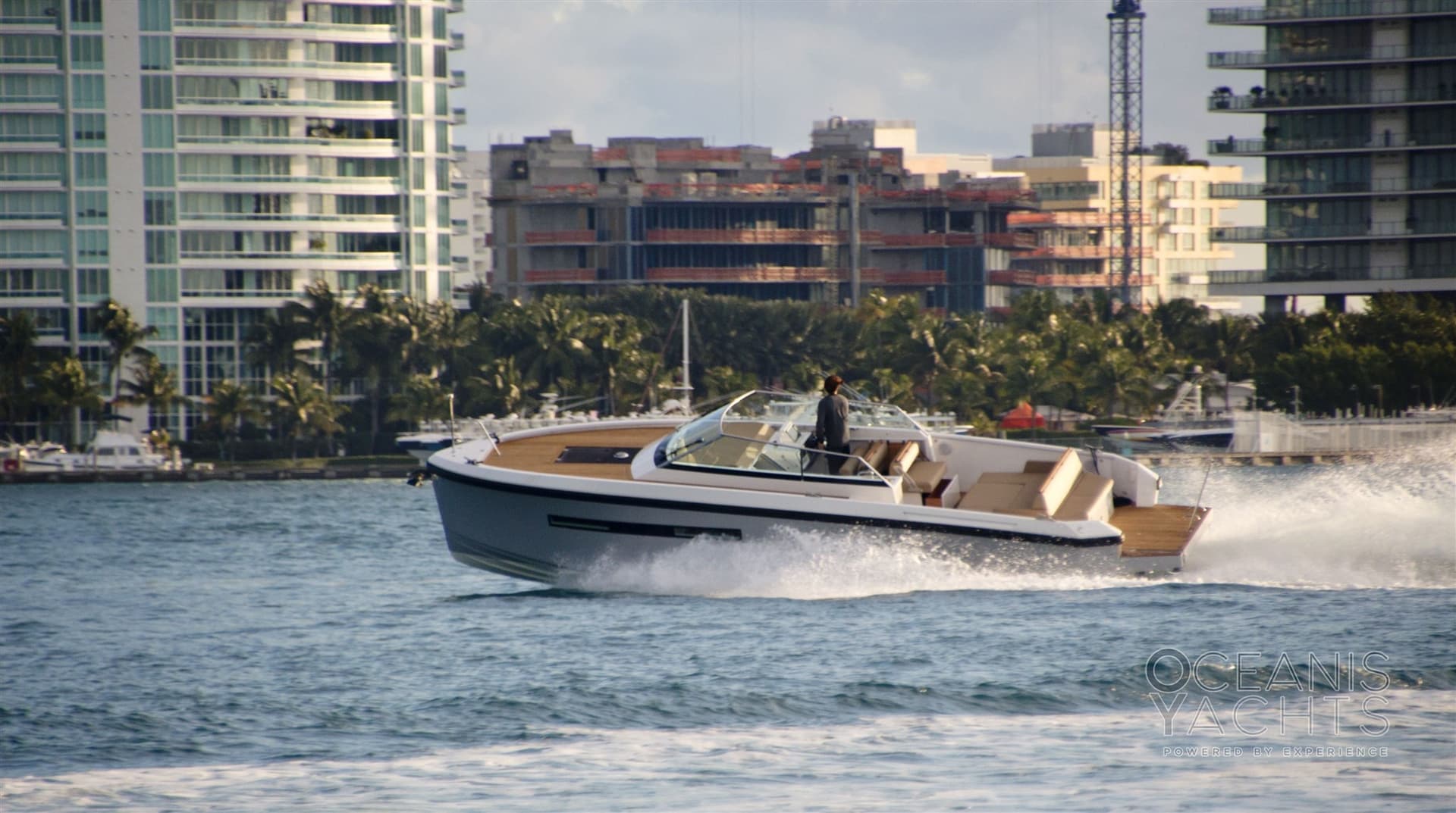 Delta Powerboats 33 Open - Deck View Delta Powerboats 33 Open - Deck View