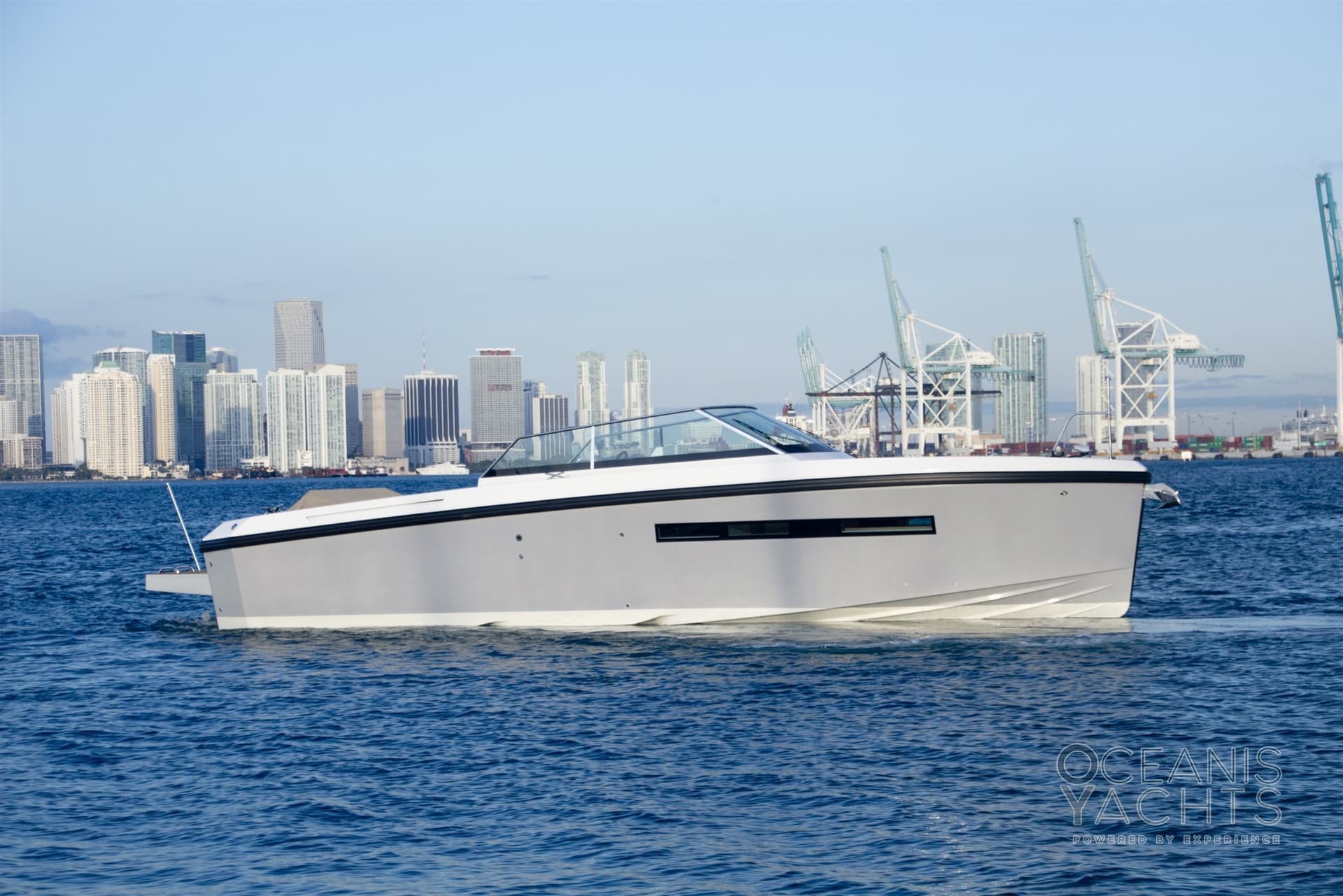 Delta Powerboats 33 Open - Detail View 1 Delta Powerboats 33 Open - Detail View 1