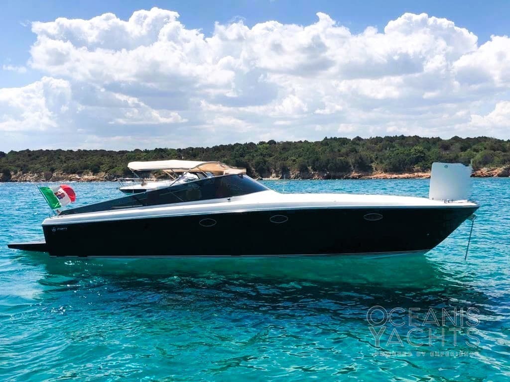 Itama Itama 40 - Detail View 1 Itama Itama 40 - Detail View 1