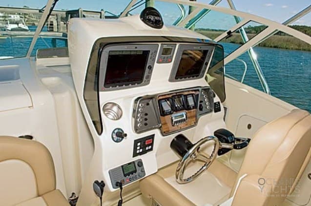 Scout Boats 350 Abaco - Deck View Scout Boats 350 Abaco - Deck View