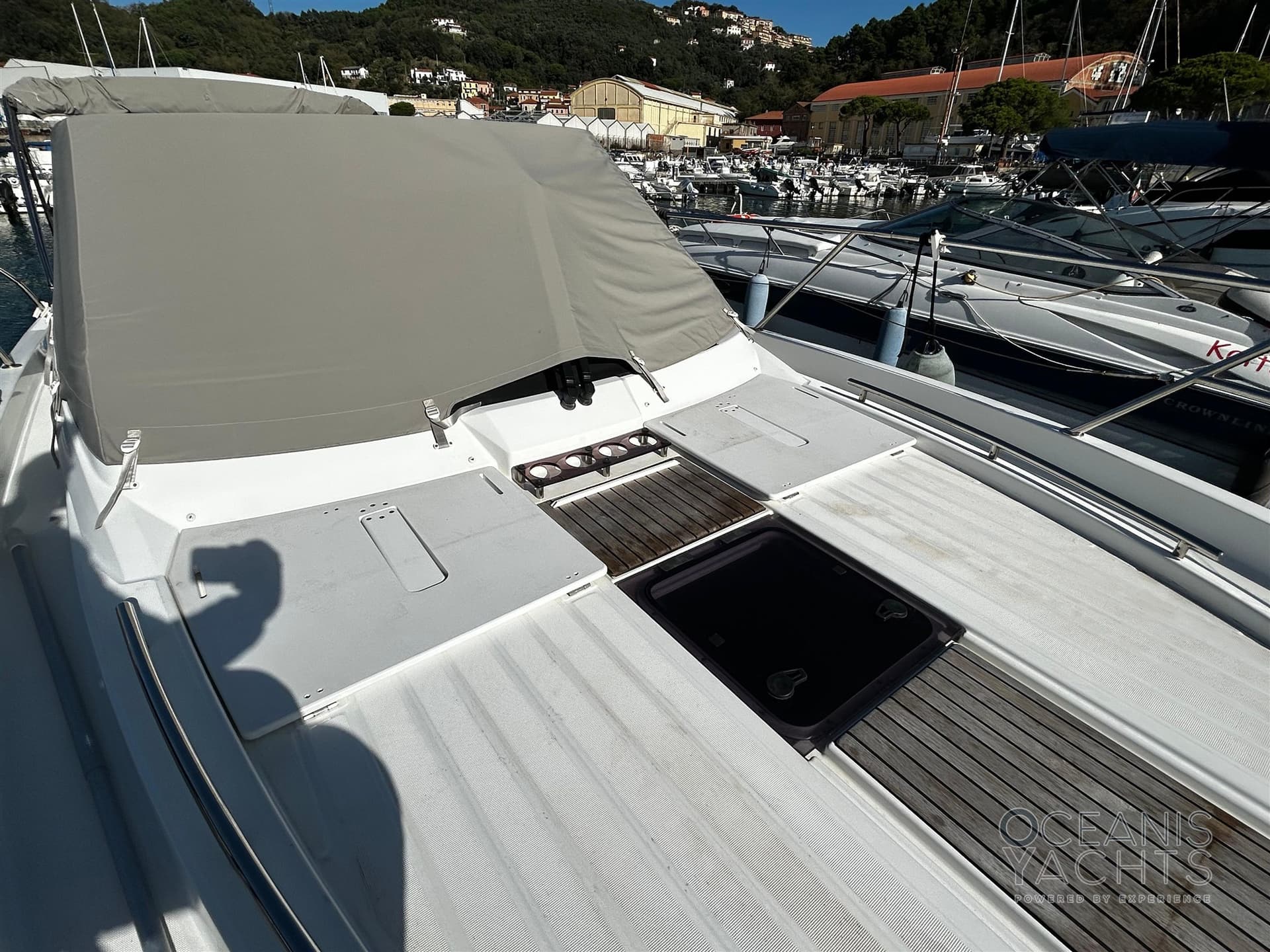 Jeanneau Cap Camarat 10.5 Wa - Deck View Jeanneau Cap Camarat 10.5 Wa - Deck View