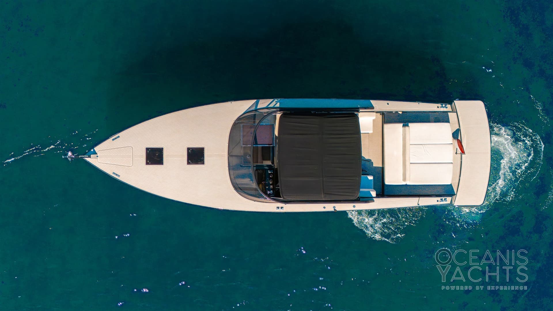 Vandutch Vandutch 48 - Deck View Vandutch Vandutch 48 - Deck View