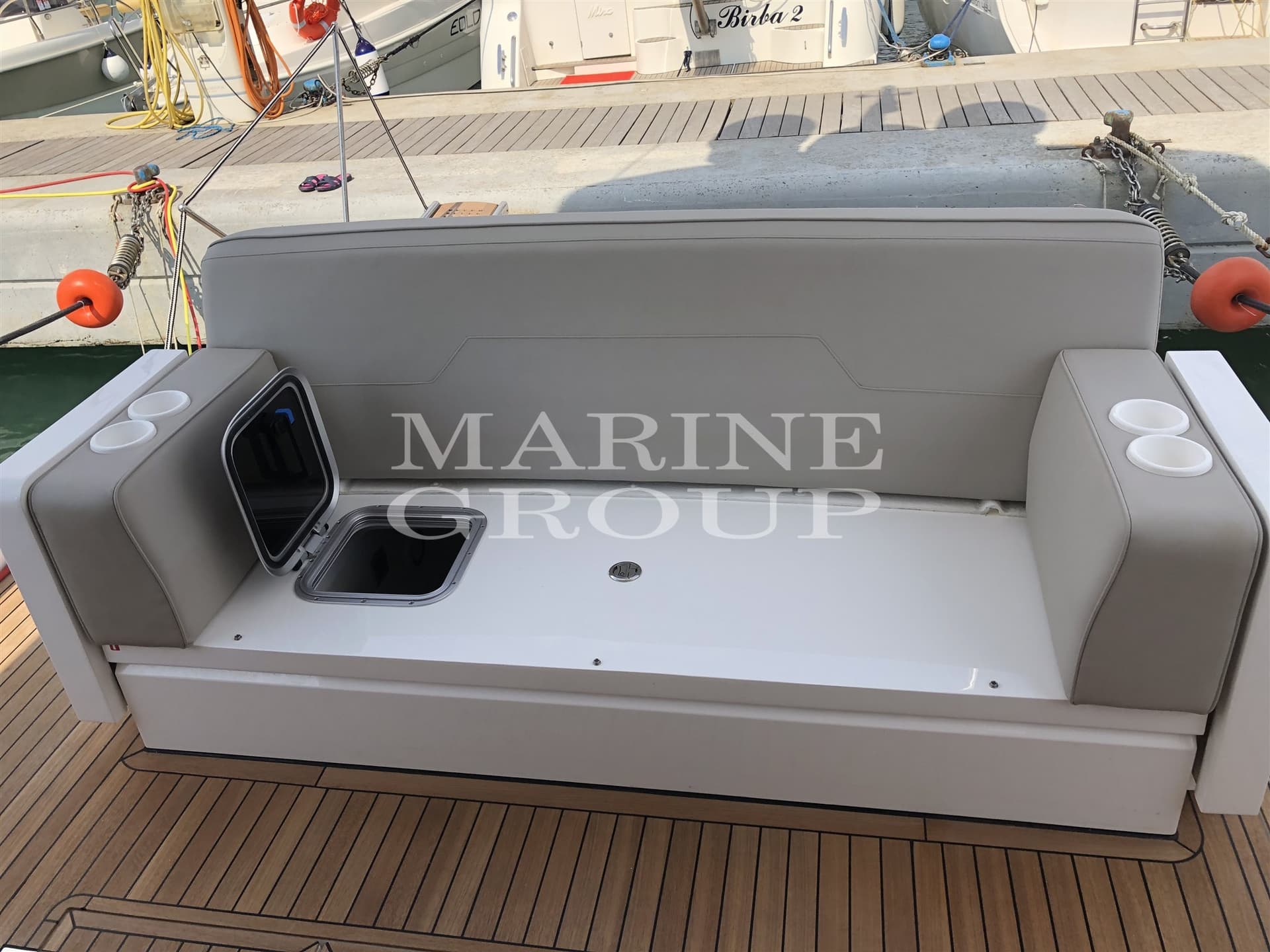 Fairline Squadron 48 - Interior View Fairline Squadron 48 - Interior View