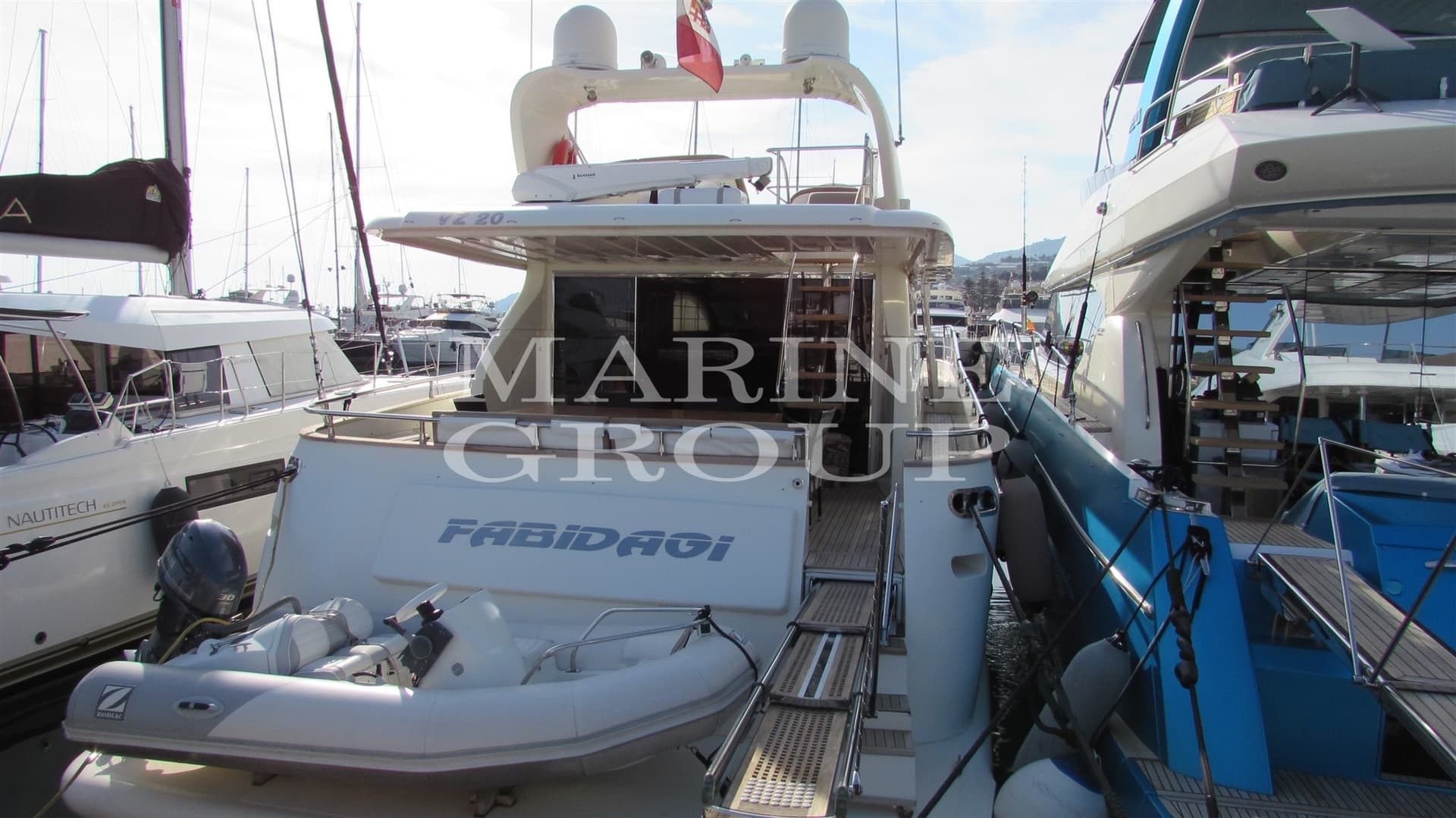 VZ Vz 20 - Interior View VZ Vz 20 - Interior View