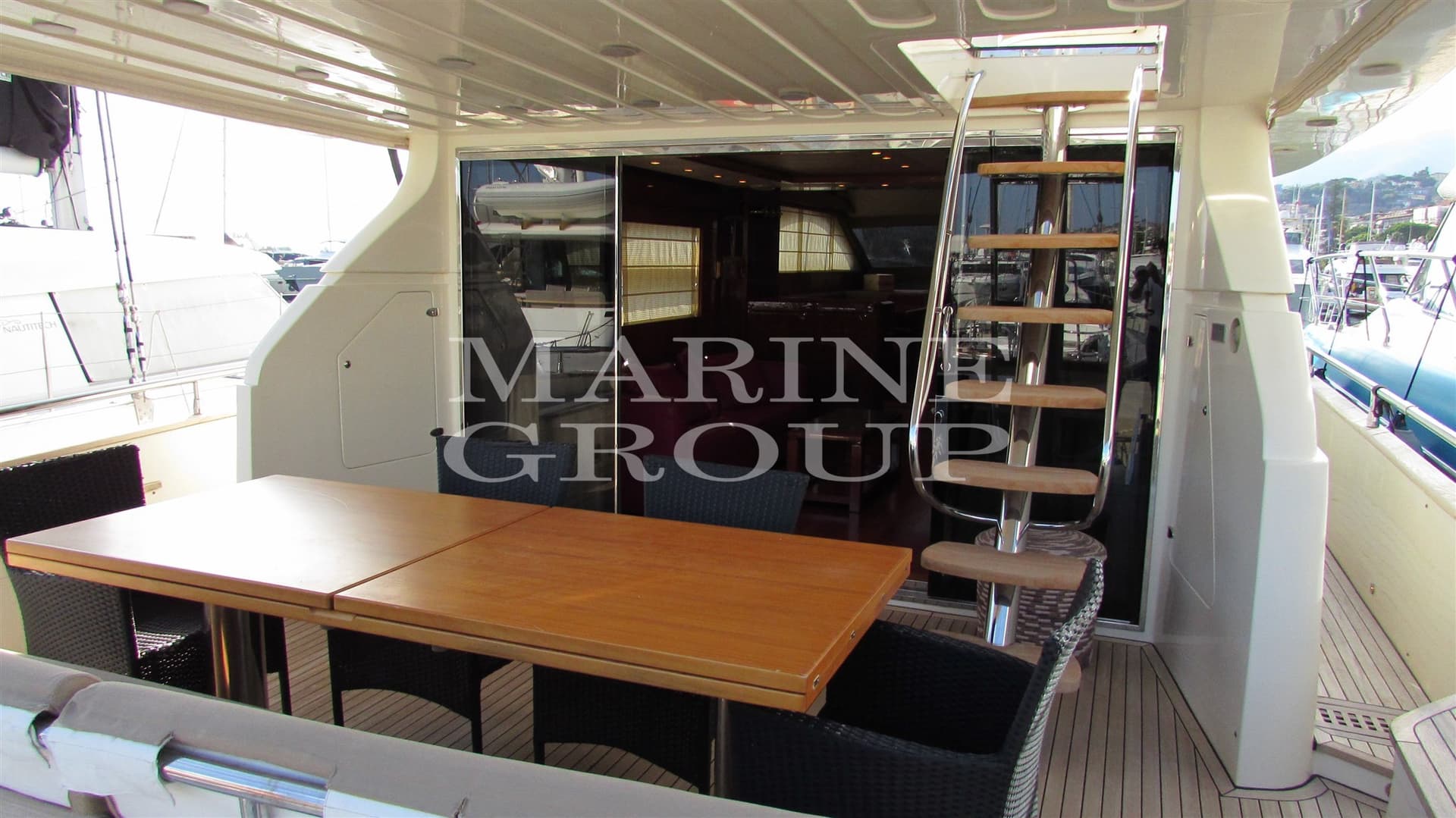 VZ Vz 20 - Deck View VZ Vz 20 - Deck View