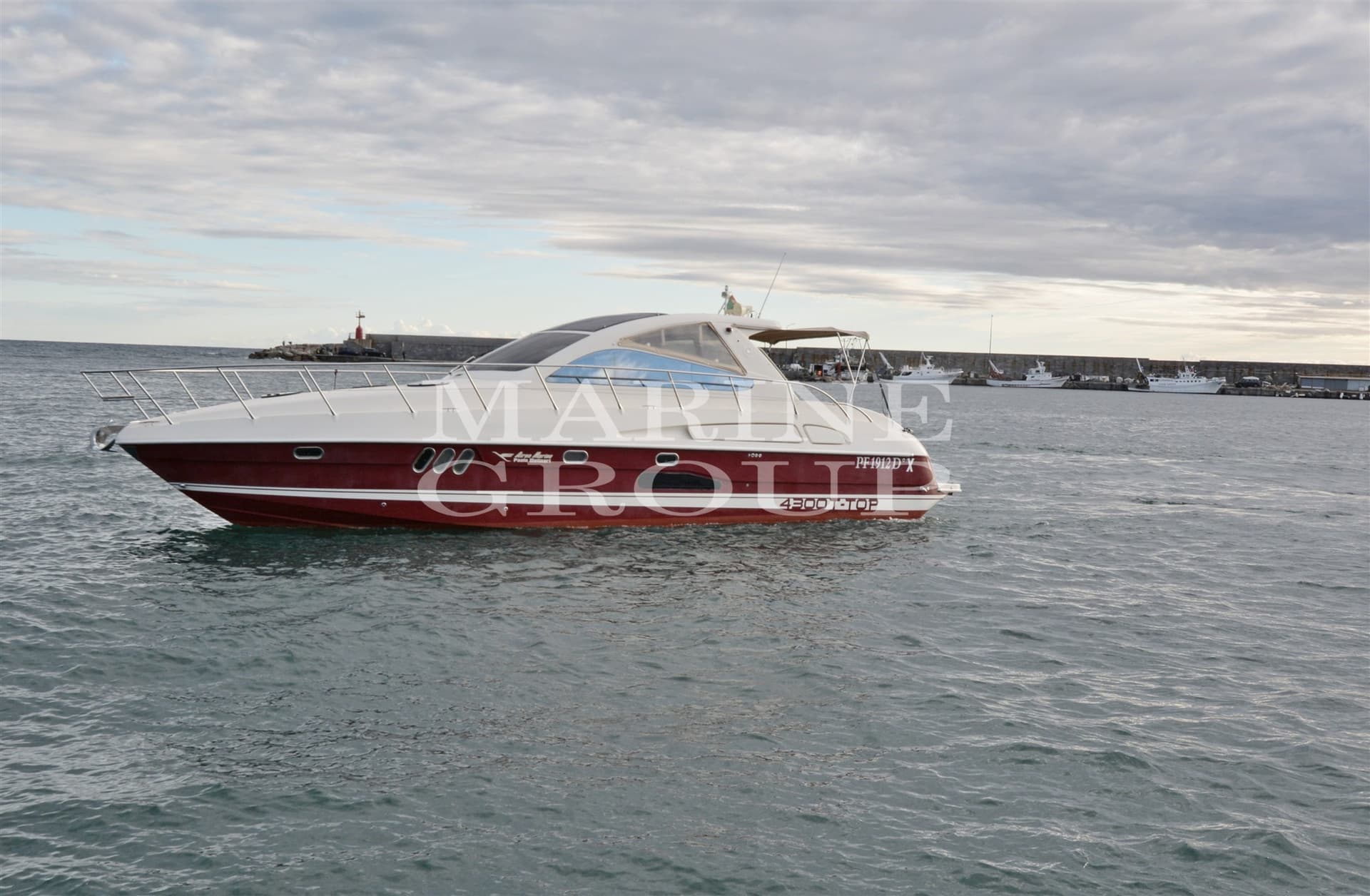 Airon Marine 4300 T-Top - Main View Airon Marine 4300 T-Top - Main View