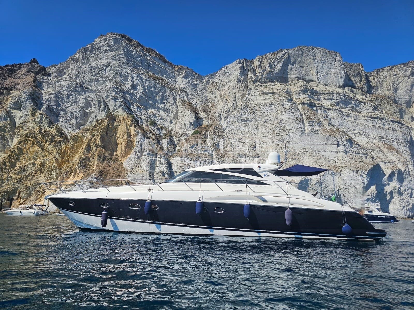 Princess Yachts V58 usato - foto hero 2