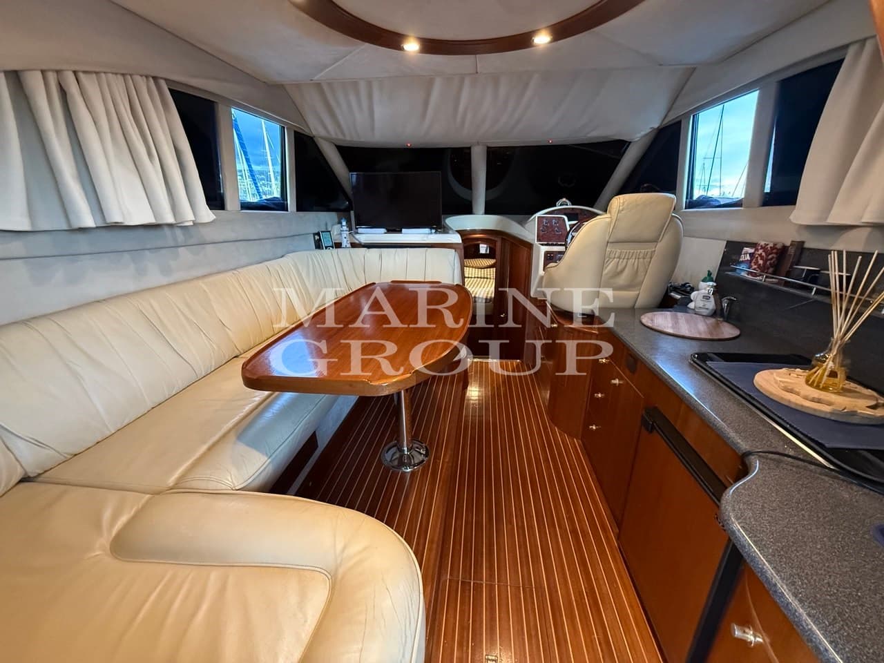 Galeon 330 Fly usato - foto hero 7