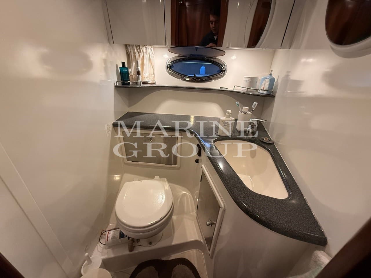 Galeon 330 Fly usato - foto hero 17