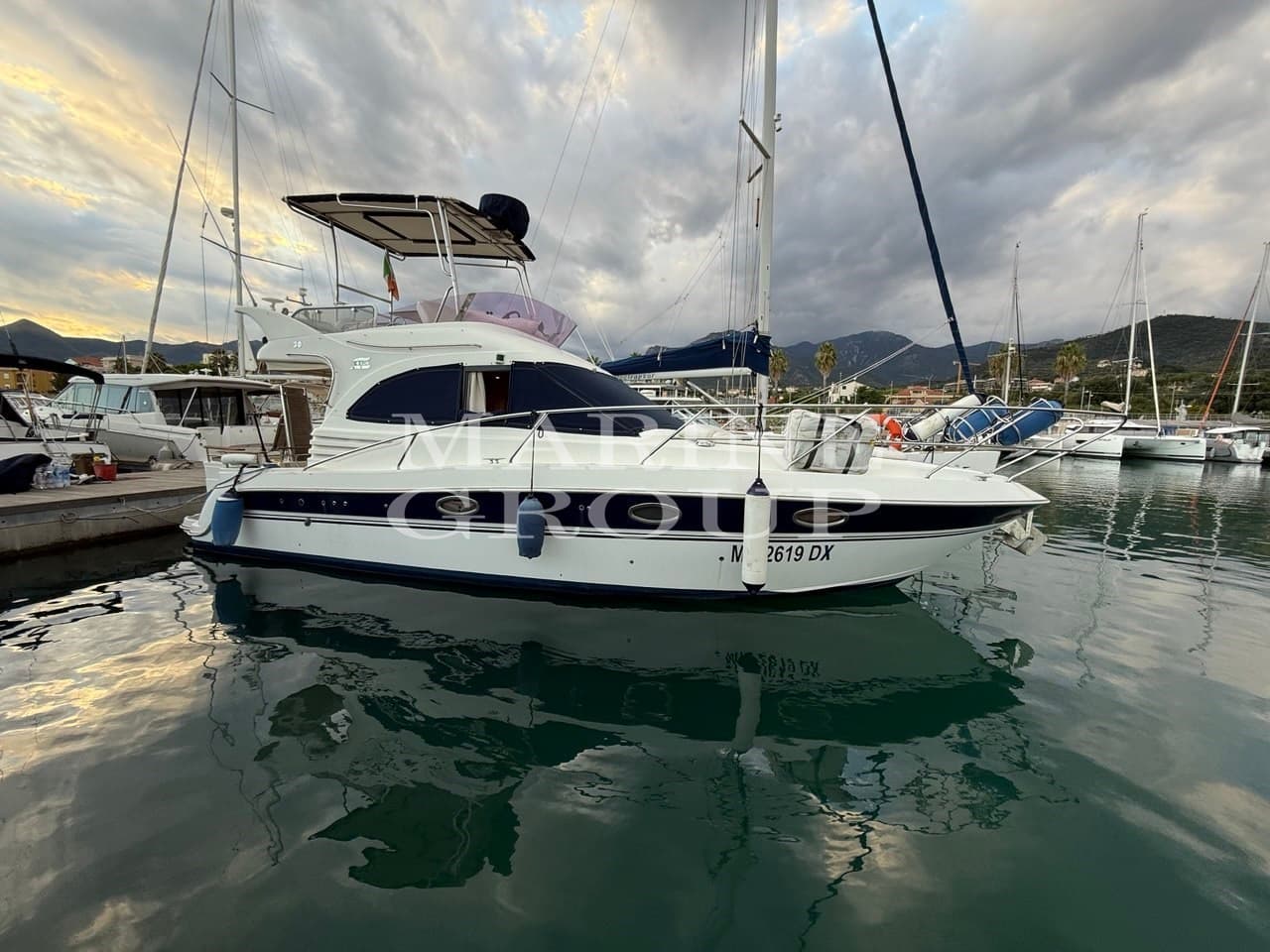 Galeon 330 Fly gebraucht - Detail 1
